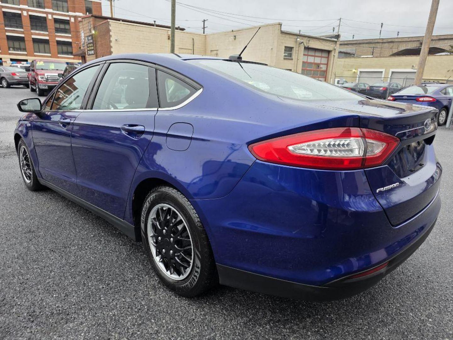 2014 BLUE FORD FUSION S (1FA6P0G75E5) with an 2.5L engine, Automatic transmission, located at 117 North Cameron Street, Harrisburg, PA, 17101, (717) 963-8962, 40.266762, -76.875259 - WE FINANCE!!! Good Credit/ Bad Credit/ No Credit - ALL Trade-Ins Welcomed!!! ***Guaranteed Credit Approval*** APPLY ONLINE or CALL us TODAY ;) Please call us to discuss your cash and financing options. - Photo#2