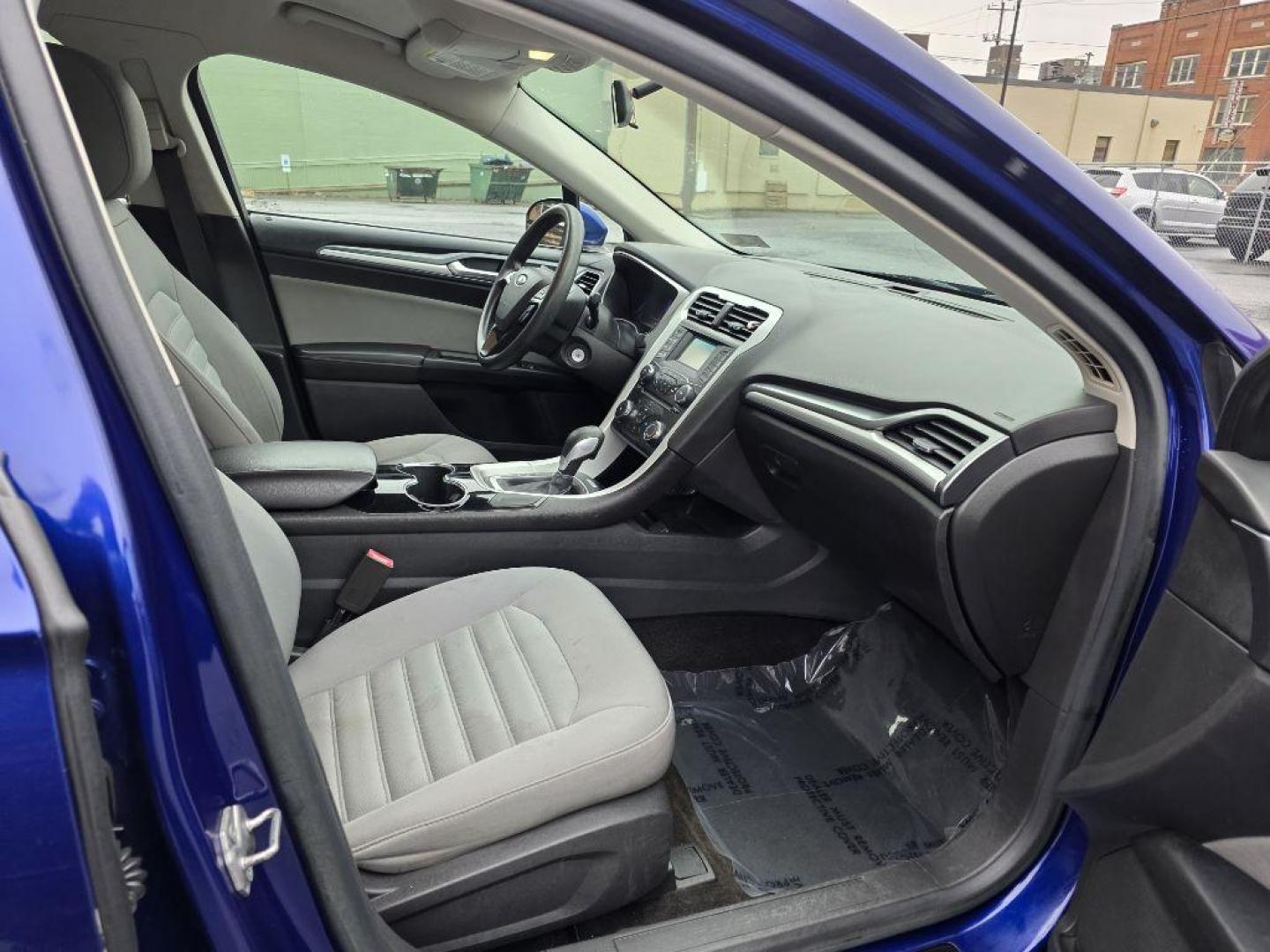 2014 BLUE FORD FUSION S (1FA6P0G75E5) with an 2.5L engine, Automatic transmission, located at 117 North Cameron Street, Harrisburg, PA, 17101, (717) 963-8962, 40.266762, -76.875259 - WE FINANCE!!! Good Credit/ Bad Credit/ No Credit - ALL Trade-Ins Welcomed!!! ***Guaranteed Credit Approval*** APPLY ONLINE or CALL us TODAY ;) Please call us to discuss your cash and financing options. - Photo#9