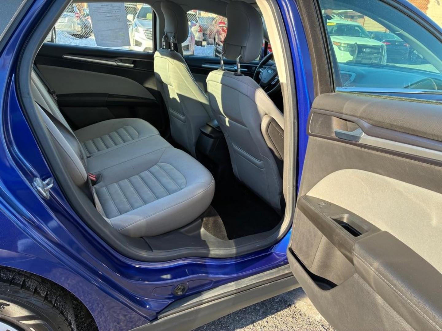 2014 BLUE FORD FUSION S (1FA6P0G7XE5) with an 2.5L engine, Automatic transmission, located at 117 North Cameron Street, Harrisburg, PA, 17101, (717) 963-8962, 40.266762, -76.875259 - WE FINANCE!!! Good Credit/ Challenged Credit/ No Credit - ALL Trade-Ins Welcomed!!! APPLY ONLINE or CALL us TODAY ;) Please call us to discuss your cash and/or financing options. - Photo#9