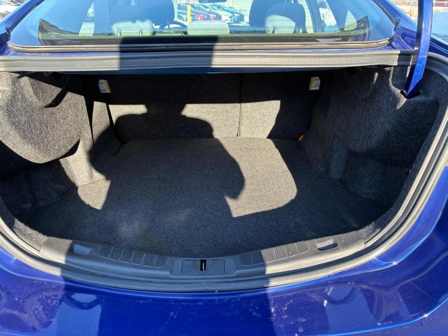 2014 BLUE FORD FUSION S (1FA6P0G7XE5) with an 2.5L engine, Automatic transmission, located at 117 North Cameron Street, Harrisburg, PA, 17101, (717) 963-8962, 40.266762, -76.875259 - WE FINANCE!!! Good Credit/ Challenged Credit/ No Credit - ALL Trade-Ins Welcomed!!! APPLY ONLINE or CALL us TODAY ;) Please call us to discuss your cash and/or financing options. - Photo#10