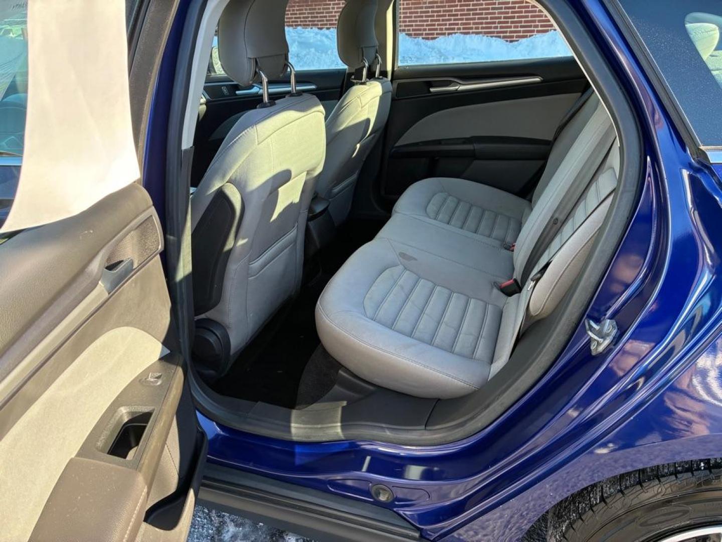 2014 BLUE FORD FUSION S (1FA6P0G7XE5) with an 2.5L engine, Automatic transmission, located at 117 North Cameron Street, Harrisburg, PA, 17101, (717) 963-8962, 40.266762, -76.875259 - WE FINANCE!!! Good Credit/ Challenged Credit/ No Credit - ALL Trade-Ins Welcomed!!! APPLY ONLINE or CALL us TODAY ;) Please call us to discuss your cash and/or financing options. - Photo#11