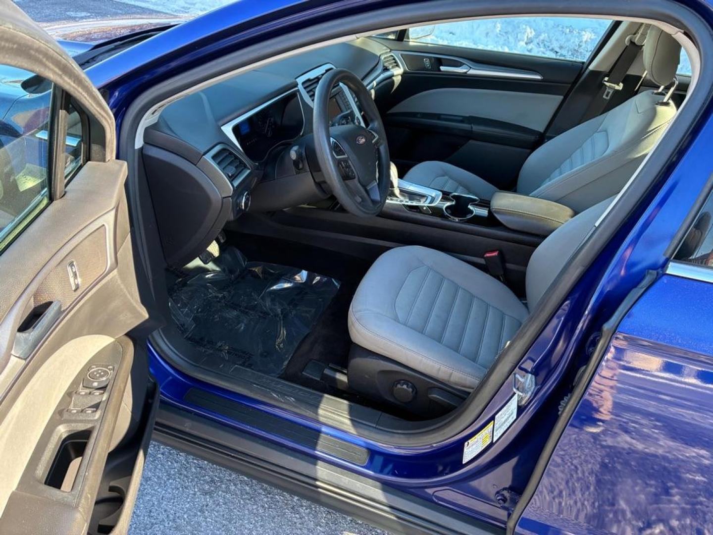2014 BLUE FORD FUSION S (1FA6P0G7XE5) with an 2.5L engine, Automatic transmission, located at 117 North Cameron Street, Harrisburg, PA, 17101, (717) 963-8962, 40.266762, -76.875259 - WE FINANCE!!! Good Credit/ Challenged Credit/ No Credit - ALL Trade-Ins Welcomed!!! APPLY ONLINE or CALL us TODAY ;) Please call us to discuss your cash and/or financing options. - Photo#12
