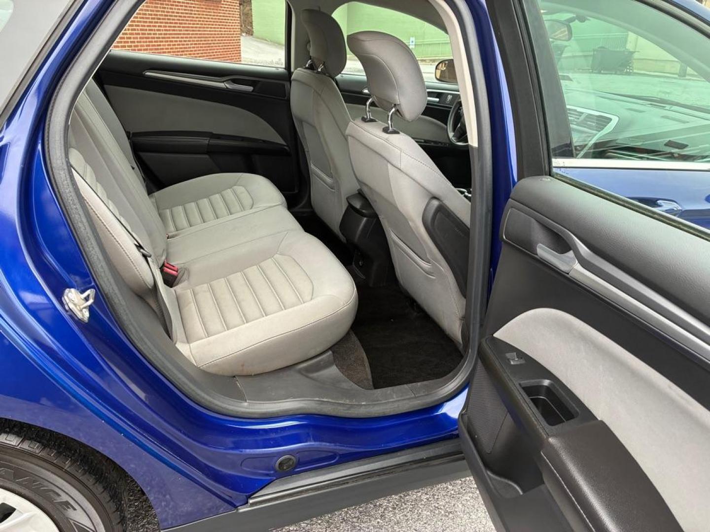 2014 BLUE FORD FUSION S (1FA6P0G7XE5) with an 2.5L engine, Automatic transmission, located at 117 North Cameron Street, Harrisburg, PA, 17101, (717) 963-8962, 40.266762, -76.875259 - WE FINANCE!!! Good Credit/ Bad Credit/ No Credit - ALL Trade-Ins Welcomed!!! ***Guaranteed Credit Approval*** APPLY ONLINE or CALL us TODAY ;) Please call us to discuss your cash and financing options. - Photo#9