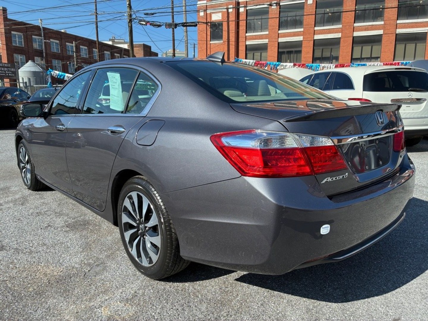 2014 GREY HONDA ACCORD HYBRID (1HGCR6F35EA) with an 2.0L engine, Continuously Variable transmission, located at 117 North Cameron Street, Harrisburg, PA, 17101, (717) 963-8962, 40.266762, -76.875259 - WE FINANCE!!! MOST vehicles are available for financing. Good Credit/ Challenged Credit/ No Credit - ALL Trade-Ins Welcomed!!! APPLY ONLINE or CALL us TODAY Please call us to discuss your cash and/or financing options. Thanks for checking our inventory! We're here to help.- Photo#2