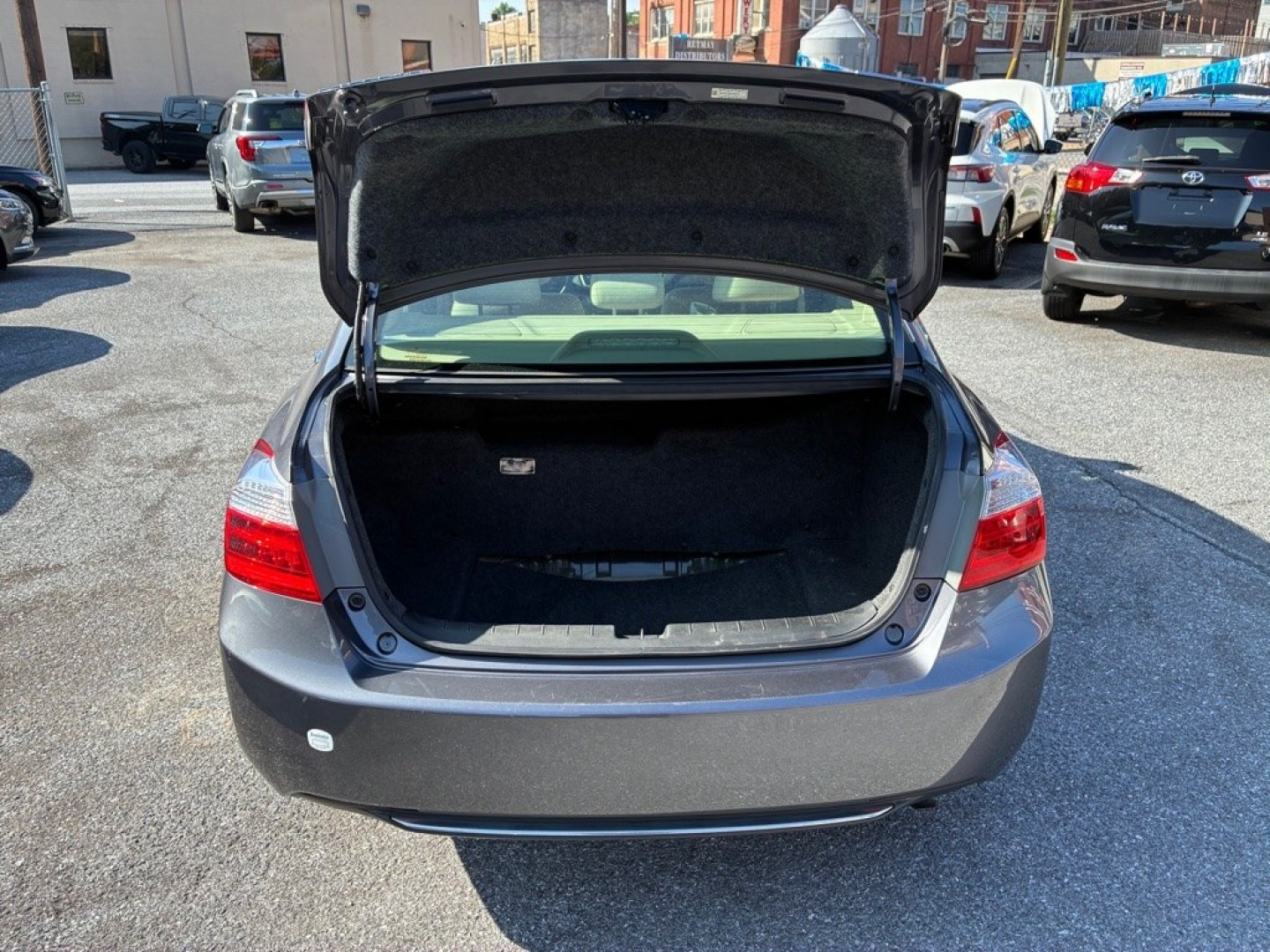 2014 GREY HONDA ACCORD HYBRID (1HGCR6F35EA) with an 2.0L engine, Continuously Variable transmission, located at 117 North Cameron Street, Harrisburg, PA, 17101, (717) 963-8962, 40.266762, -76.875259 - WE FINANCE!!! MOST vehicles are available for financing. Good Credit/ Challenged Credit/ No Credit - ALL Trade-Ins Welcomed!!! APPLY ONLINE or CALL us TODAY Please call us to discuss your cash and/or financing options. Thanks for checking our inventory! We're here to help.- Photo#10
