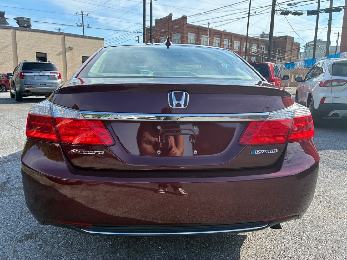 2014 RED HONDA ACCORD HYBRID EXL (1HGCR6F59EA) with an 2.0L engine, Continuously Variable transmission, located at 117 North Cameron Street, Harrisburg, PA, 17101, (717) 963-8962, 40.266762, -76.875259 - WE FINANCE!!! MOST vehicles are available for financing. Good Credit/ Challenged Credit/ No Credit - ALL Trade-Ins Welcomed!!! APPLY ONLINE or CALL us TODAY Please call us to discuss your cash and/or financing options. Thanks for checking our inventory! We're here to help.- Photo#3