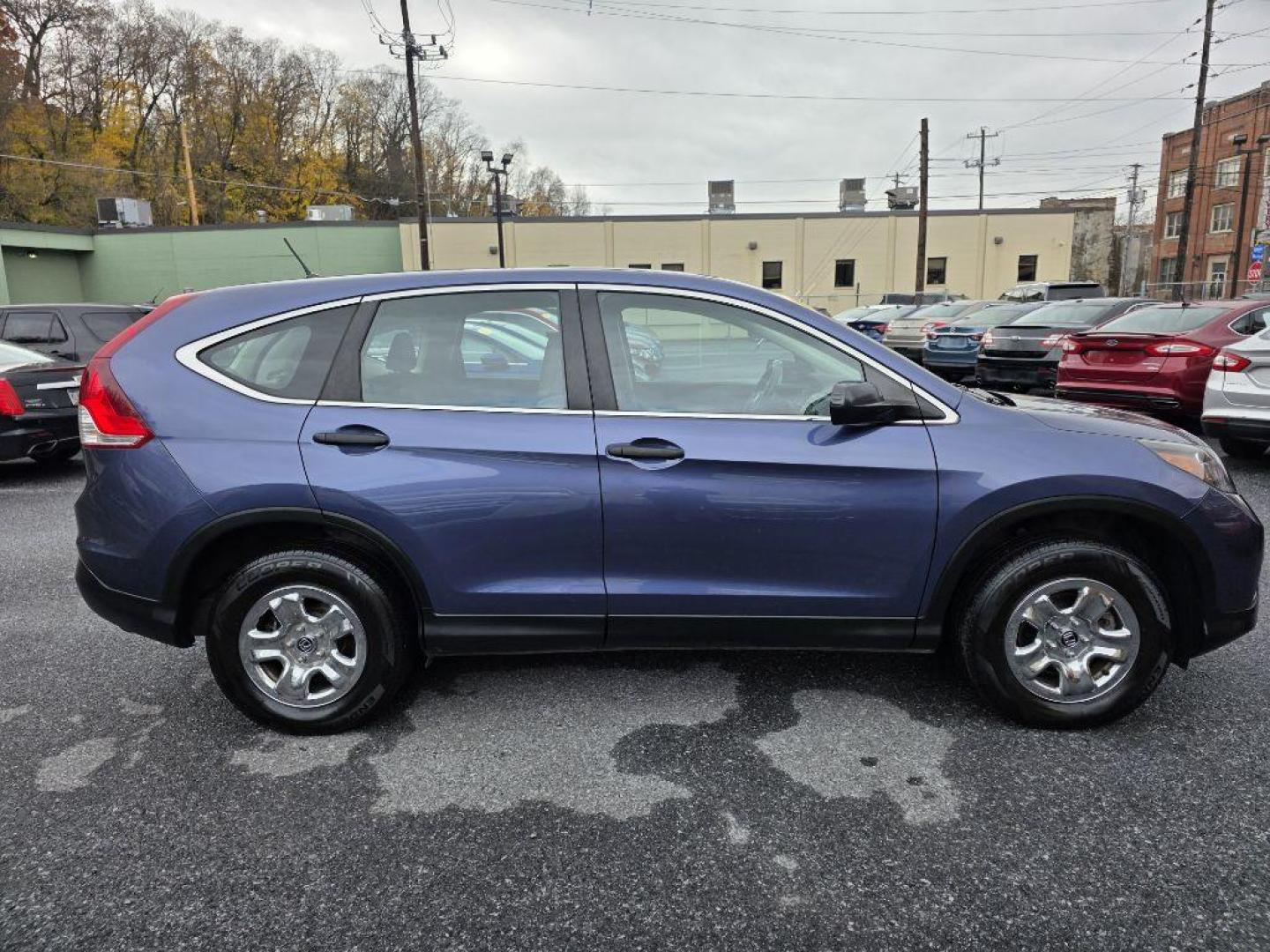 2014 BLUE HONDA CR-V LX (2HKRM4H3XEH) with an 2.4L engine, Automatic transmission, located at 117 North Cameron Street, Harrisburg, PA, 17101, (717) 963-8962, 40.266762, -76.875259 - WE FINANCE!!! Good Credit/ Bad Credit/ No Credit - ALL Trade-Ins Welcomed!!! ***Guaranteed Credit Approval*** APPLY ONLINE or CALL us TODAY ;) Please call us to discuss your cash and financing options. - Photo#5