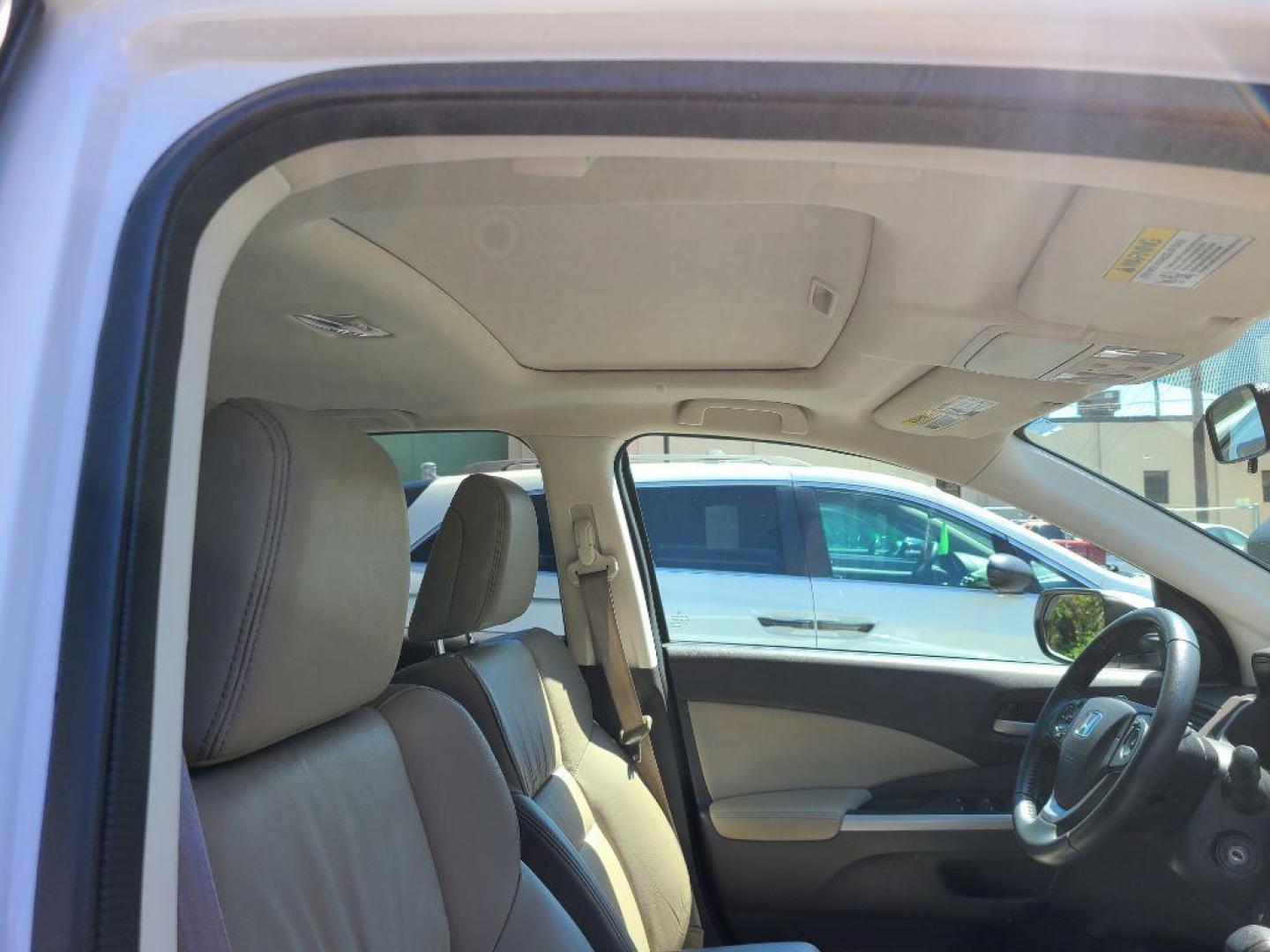 2014 WHITE HONDA CR-V EXL (5J6RM4H70EL) with an 2.4L engine, Automatic transmission, located at 7981 Paxton Street, Harrisburg, PA, 17111, (717) 561-2926, 40.261490, -76.749229 - WE FINANCE!!! Good Credit/ Bad Credit/ No Credit - ALL Trade-Ins Welcomed!!! ***Guaranteed Credit Approval*** APPLY ONLINE or CALL us TODAY ;) Internet Prices and Marketplace Prices are SPECIAL discounted ***CASH DEALS*** Retail Prices are higher. Please call us to discuss your cash and finan - Photo#8