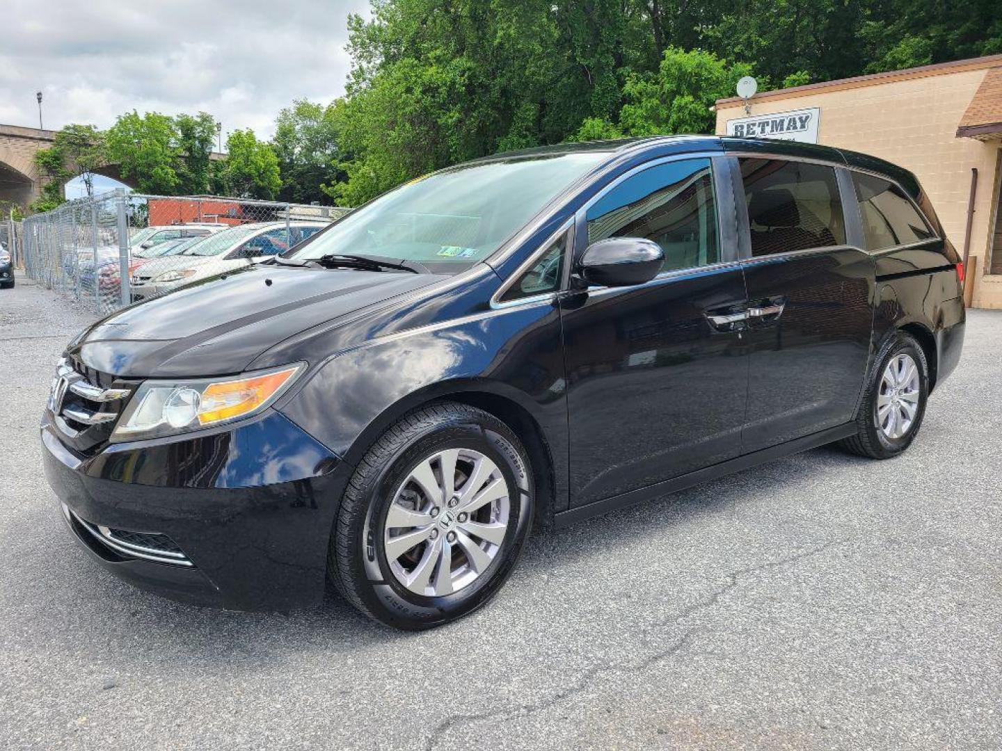2014 BLACK HONDA ODYSSEY EXL (5FNRL5H65EB) with an 3.5L engine, Automatic transmission, located at 117 North Cameron Street, Harrisburg, PA, 17101, (717) 963-8962, 40.266762, -76.875259 - WE FINANCE!!! Good Credit/ Bad Credit/ No Credit - ALL Trade-Ins Welcomed!!! ***Guaranteed Credit Approval*** APPLY ONLINE or CALL us TODAY ;) Internet Prices and Marketplace Prices are SPECIAL discounted ***CASH DEALS*** Retail Prices are higher. Please call us to discuss your cash and finan - Photo#0