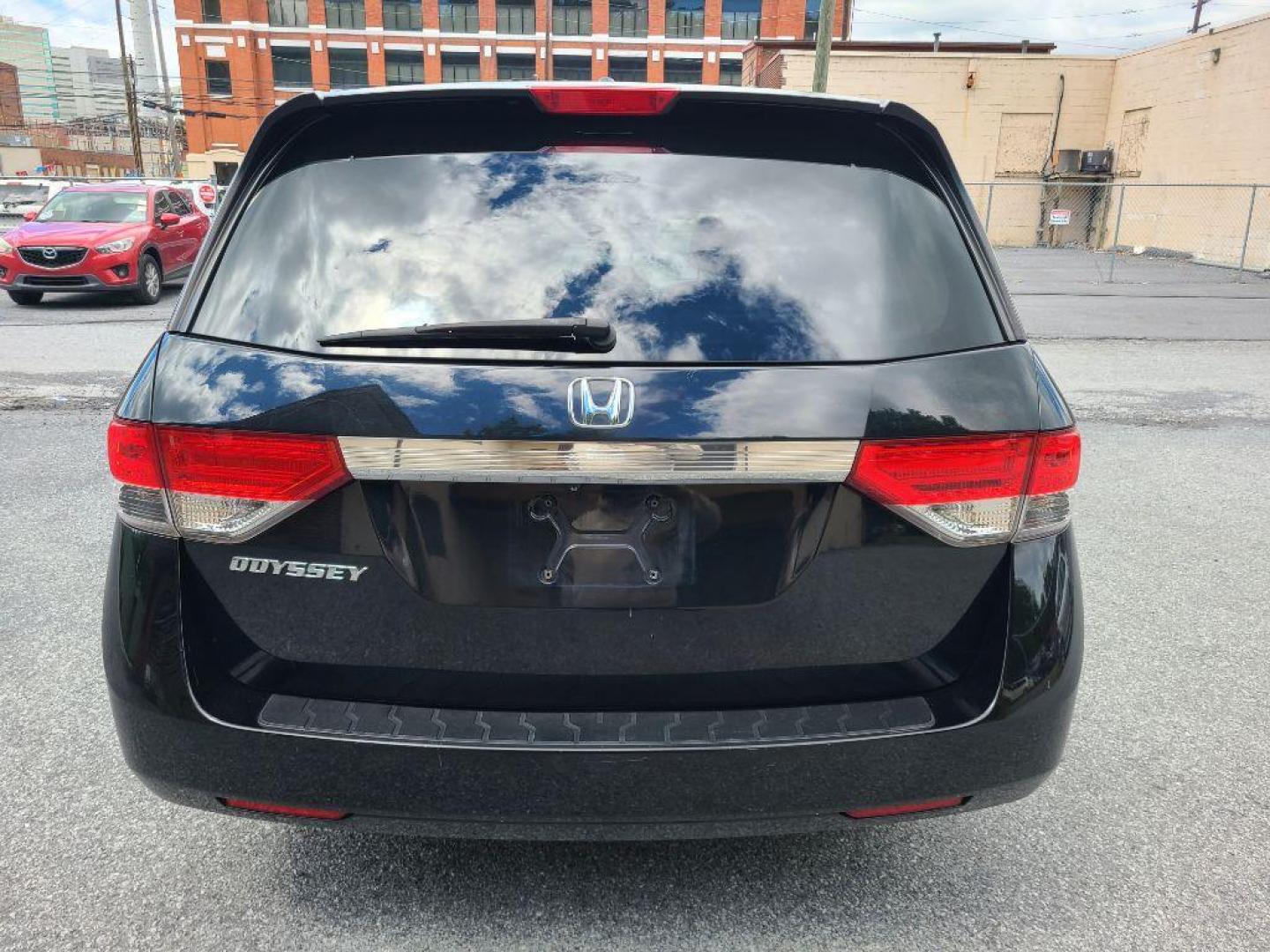 2014 BLACK HONDA ODYSSEY EXL (5FNRL5H65EB) with an 3.5L engine, Automatic transmission, located at 117 North Cameron Street, Harrisburg, PA, 17101, (717) 963-8962, 40.266762, -76.875259 - WE FINANCE!!! Good Credit/ Bad Credit/ No Credit - ALL Trade-Ins Welcomed!!! ***Guaranteed Credit Approval*** APPLY ONLINE or CALL us TODAY ;) Internet Prices and Marketplace Prices are SPECIAL discounted ***CASH DEALS*** Retail Prices are higher. Please call us to discuss your cash and finan - Photo#5
