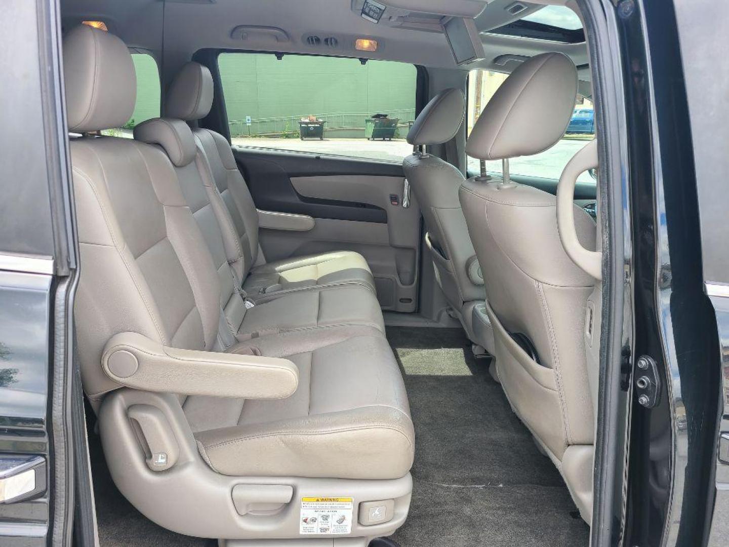 2014 BLACK HONDA ODYSSEY EXL (5FNRL5H65EB) with an 3.5L engine, Automatic transmission, located at 117 North Cameron Street, Harrisburg, PA, 17101, (717) 963-8962, 40.266762, -76.875259 - WE FINANCE!!! Good Credit/ Bad Credit/ No Credit - ALL Trade-Ins Welcomed!!! ***Guaranteed Credit Approval*** APPLY ONLINE or CALL us TODAY ;) Internet Prices and Marketplace Prices are SPECIAL discounted ***CASH DEALS*** Retail Prices are higher. Please call us to discuss your cash and finan - Photo#12
