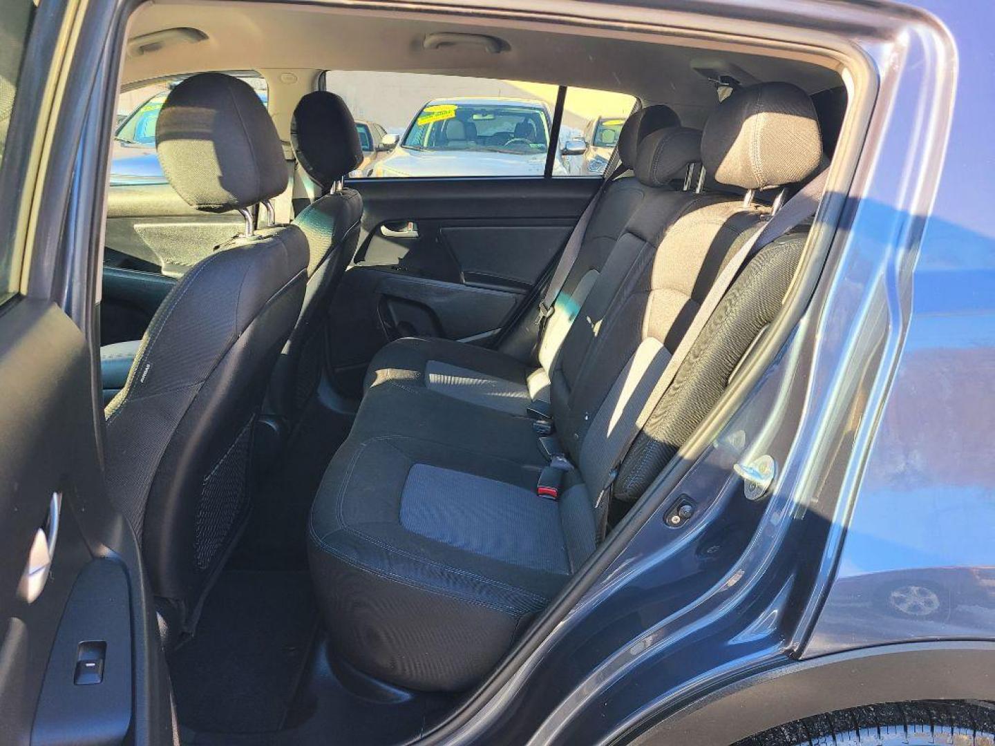 2014 BLUE KIA SPORTAGE BASE (KNDPB3AC8E7) with an 2.4L engine, Automatic transmission, located at 7981 Paxton Street, Harrisburg, PA, 17111, (717) 561-2926, 40.261490, -76.749229 - WE FINANCE!!! Good Credit/ Bad Credit/ No Credit - ALL Trade-Ins Welcomed!!! ***Guaranteed Credit Approval*** APPLY ONLINE or CALL us TODAY ;) Internet Prices and Marketplace Prices are SPECIAL discounted ***CASH DEALS*** Retail Prices are higher. Please call us to discuss your cash and finan - Photo#12