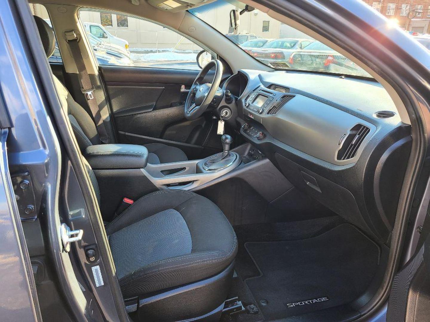2014 BLUE KIA SPORTAGE BASE (KNDPB3AC8E7) with an 2.4L engine, Automatic transmission, located at 7981 Paxton Street, Harrisburg, PA, 17111, (717) 561-2926, 40.261490, -76.749229 - WE FINANCE!!! Good Credit/ Bad Credit/ No Credit - ALL Trade-Ins Welcomed!!! ***Guaranteed Credit Approval*** APPLY ONLINE or CALL us TODAY ;) Internet Prices and Marketplace Prices are SPECIAL discounted ***CASH DEALS*** Retail Prices are higher. Please call us to discuss your cash and finan - Photo#8