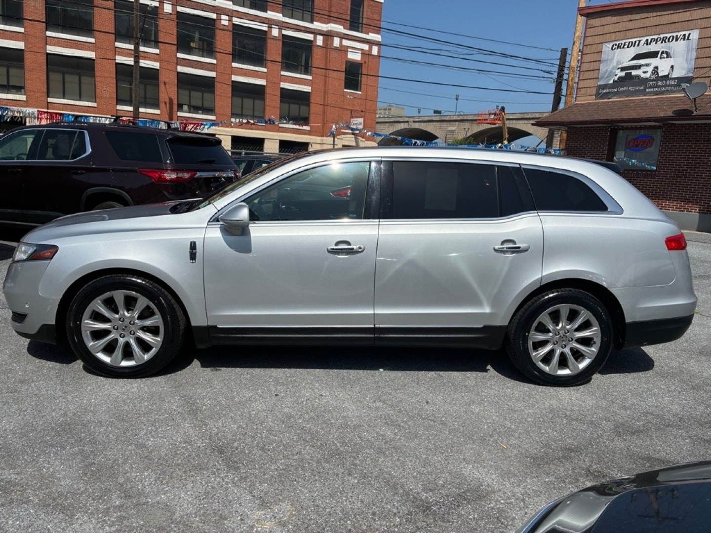 2014 SILVER LINCOLN MKT (2LMHJ5AT2EB) with an 3.5L engine, Automatic transmission, located at 117 North Cameron Street, Harrisburg, PA, 17101, (717) 963-8962, 40.266762, -76.875259 - WE FINANCE!!! MOST vehicles are available for financing. Good Credit/ Challenged Credit/ No Credit - ALL Trade-Ins Welcomed!!! APPLY ONLINE or CALL us TODAY Please call us to discuss your cash and/or financing options. Thanks for checking our inventory! We're here to help.- Photo#1