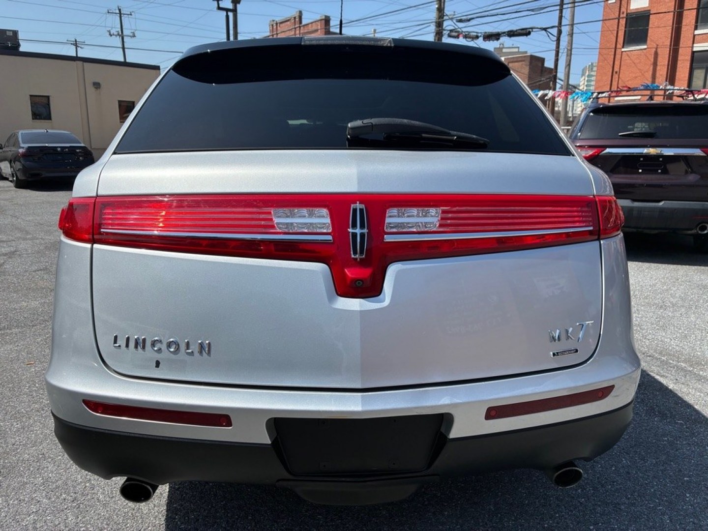2014 SILVER LINCOLN MKT (2LMHJ5AT2EB) with an 3.5L engine, Automatic transmission, located at 117 North Cameron Street, Harrisburg, PA, 17101, (717) 963-8962, 40.266762, -76.875259 - WE FINANCE!!! MOST vehicles are available for financing. Good Credit/ Challenged Credit/ No Credit - ALL Trade-Ins Welcomed!!! APPLY ONLINE or CALL us TODAY Please call us to discuss your cash and/or financing options. Thanks for checking our inventory! We're here to help.- Photo#3