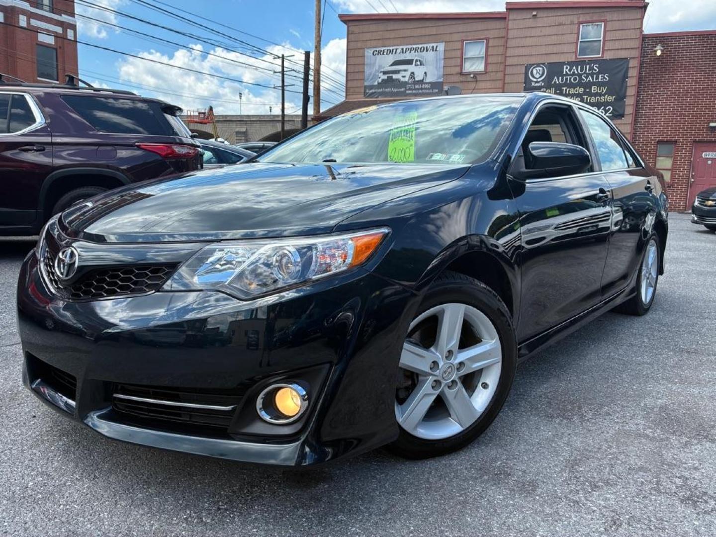 2014 GRAY TOYOTA CAMRY L (4T1BF1FK0EU) with an 2.5L engine, Automatic transmission, located at 117 North Cameron Street, Harrisburg, PA, 17101, (717) 963-8962, 40.266762, -76.875259 - WE FINANCE!!! MOST vehicles are available for financing. Good Credit/ Challenged Credit/ No Credit - ALL Trade-Ins Welcomed!!! APPLY ONLINE or CALL us TODAY Please call us to discuss your cash and/or financing options. Thanks for checking our inventory! We're here to help.- Photo#0