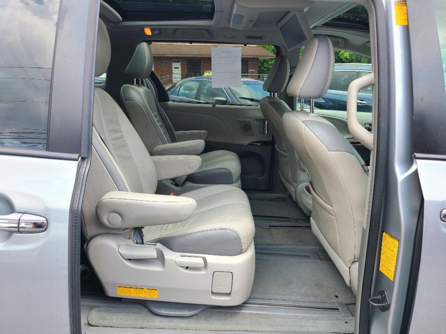2014 SILVER TOYOTA SIENNA XLE (5TDDK3DC7ES) with an 3.5L engine, Automatic transmission, located at 7981 Paxton Street, Harrisburg, PA, 17111, (717) 561-2926, 40.261490, -76.749229 - WE FINANCE!!! Good Credit/ Bad Credit/ No Credit - ALL Trade-Ins Welcomed!!! ***Guaranteed Credit Approval*** APPLY ONLINE or CALL us TODAY ;) Internet Prices and Marketplace Prices are SPECIAL discounted ***CASH DEALS*** Retail Prices are higher. Please call us to discuss your cash and finan - Photo#12