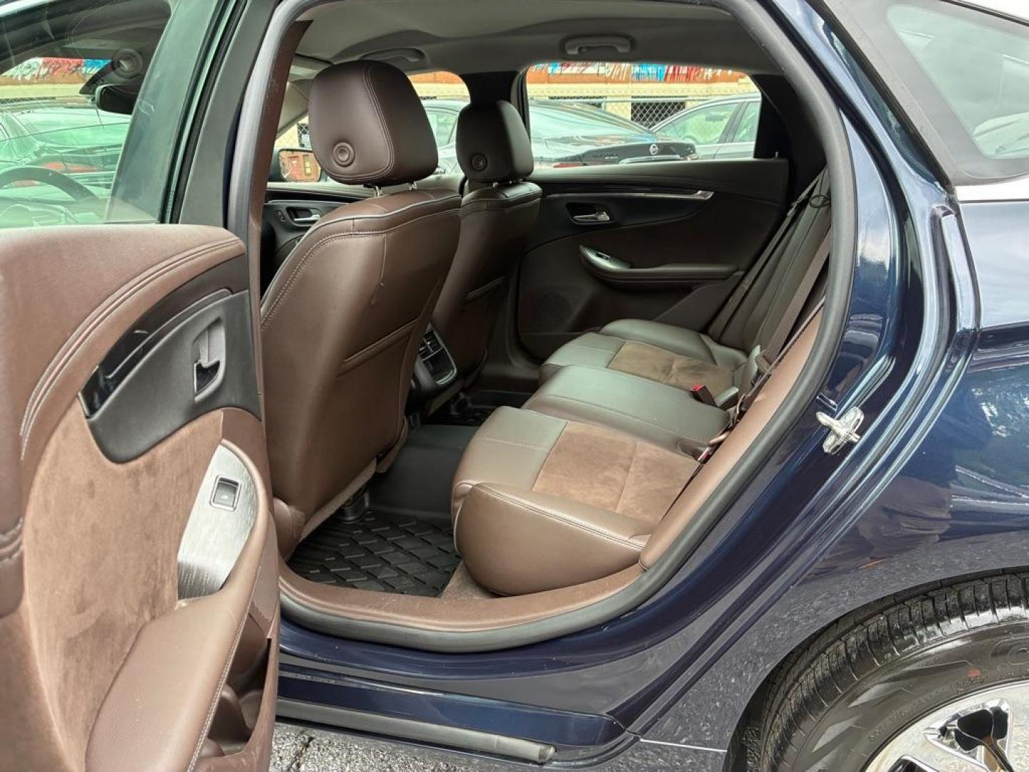 2015 BLUE CHEVROLET IMPALA LT (2G1125S36F9) with an 3.6L engine, Automatic transmission, located at 117 North Cameron Street, Harrisburg, PA, 17101, (717) 963-8962, 40.266762, -76.875259 - WE FINANCE!!! Good Credit/ Challenged Credit/ No Credit - ALL Trade-Ins Welcomed!!! APPLY ONLINE or CALL us TODAY ;) Please call us to discuss your cash and/or financing options. - Photo#11