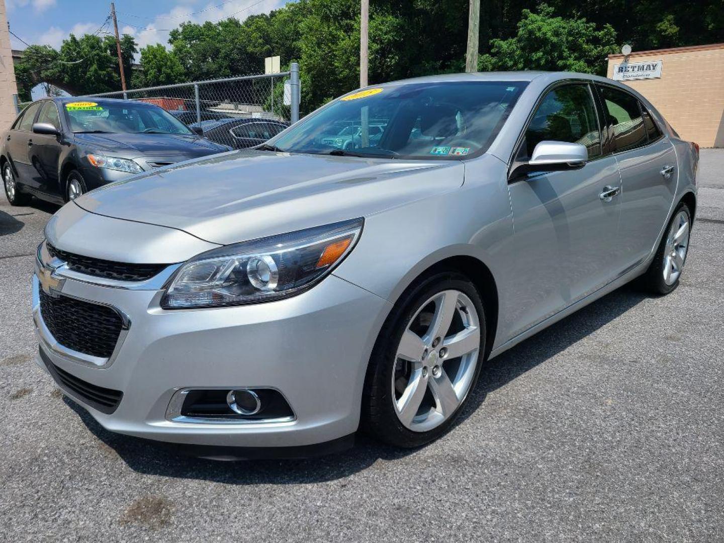 2015 SILVER CHEVROLET MALIBU LTZ (1G11G5SX7FF) with an 2.0L engine, Automatic transmission, located at 117 North Cameron Street, Harrisburg, PA, 17101, (717) 963-8962, 40.266762, -76.875259 - WE FINANCE!!! Good Credit/ Bad Credit/ No Credit - ALL Trade-Ins Welcomed!!! ***Guaranteed Credit Approval*** APPLY ONLINE or CALL us TODAY ;) Internet Prices and Marketplace Prices are SPECIAL discounted ***CASH DEALS*** Retail Prices are higher. Please call us to discuss your cash and finan - Photo#0