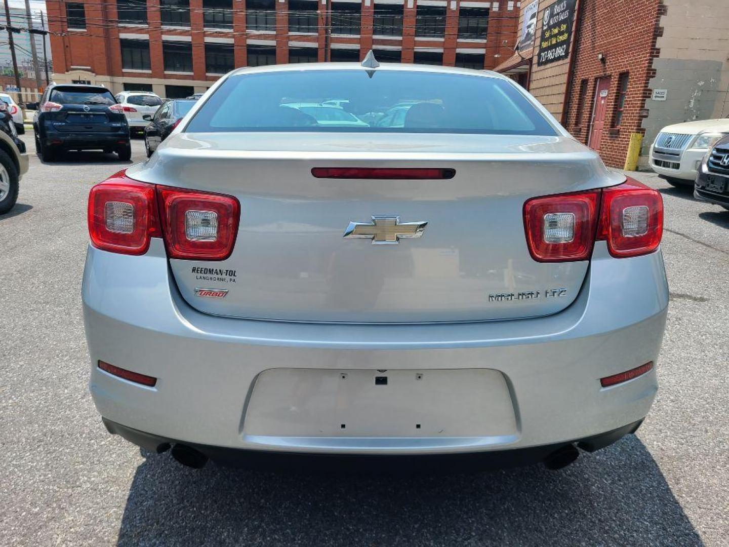2015 SILVER CHEVROLET MALIBU LTZ (1G11G5SX7FF) with an 2.0L engine, Automatic transmission, located at 117 North Cameron Street, Harrisburg, PA, 17101, (717) 963-8962, 40.266762, -76.875259 - WE FINANCE!!! Good Credit/ Bad Credit/ No Credit - ALL Trade-Ins Welcomed!!! ***Guaranteed Credit Approval*** APPLY ONLINE or CALL us TODAY ;) Internet Prices and Marketplace Prices are SPECIAL discounted ***CASH DEALS*** Retail Prices are higher. Please call us to discuss your cash and finan - Photo#3