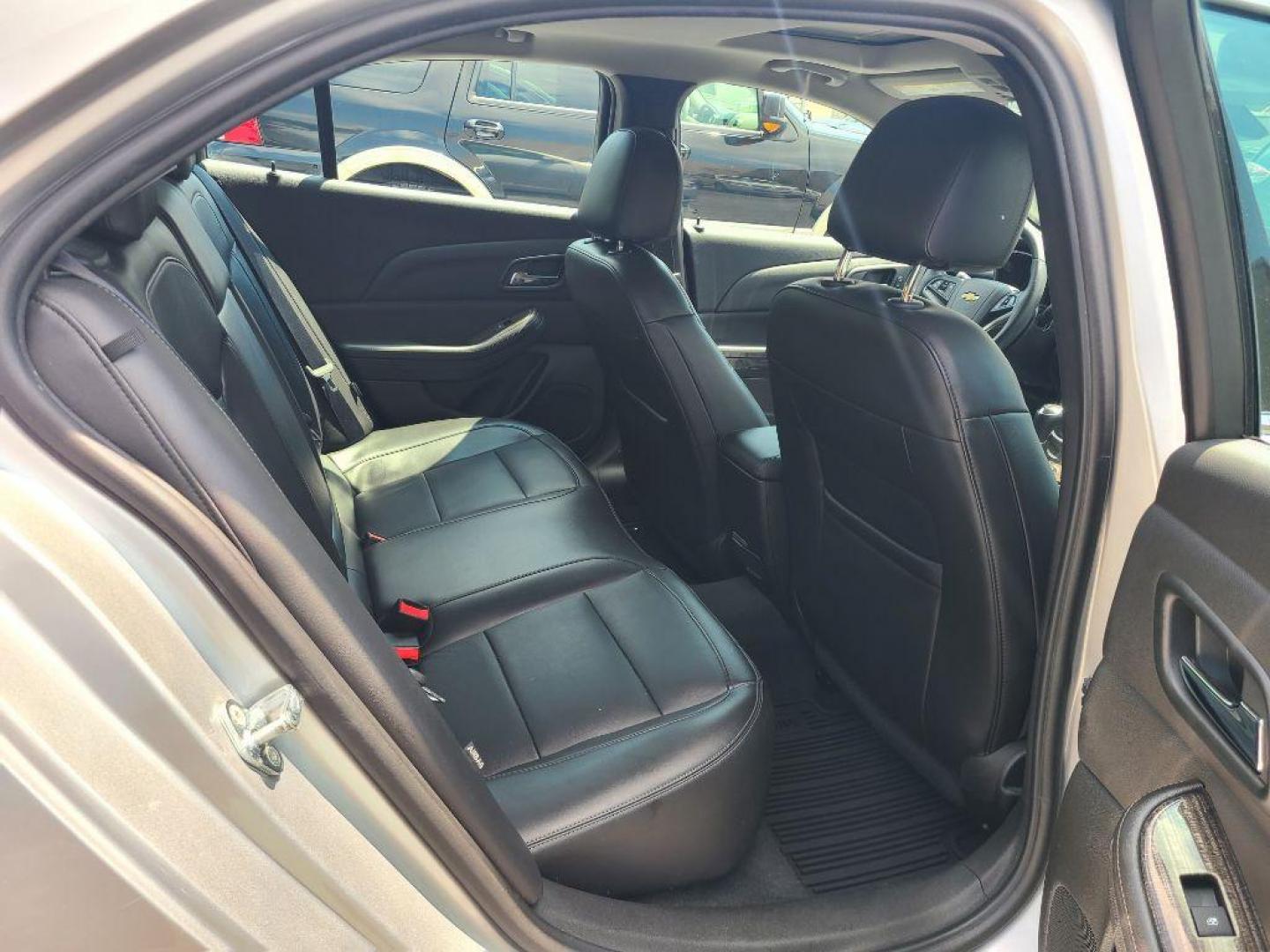 2015 SILVER CHEVROLET MALIBU LTZ (1G11G5SX7FF) with an 2.0L engine, Automatic transmission, located at 117 North Cameron Street, Harrisburg, PA, 17101, (717) 963-8962, 40.266762, -76.875259 - WE FINANCE!!! Good Credit/ Bad Credit/ No Credit - ALL Trade-Ins Welcomed!!! ***Guaranteed Credit Approval*** APPLY ONLINE or CALL us TODAY ;) Internet Prices and Marketplace Prices are SPECIAL discounted ***CASH DEALS*** Retail Prices are higher. Please call us to discuss your cash and finan - Photo#8
