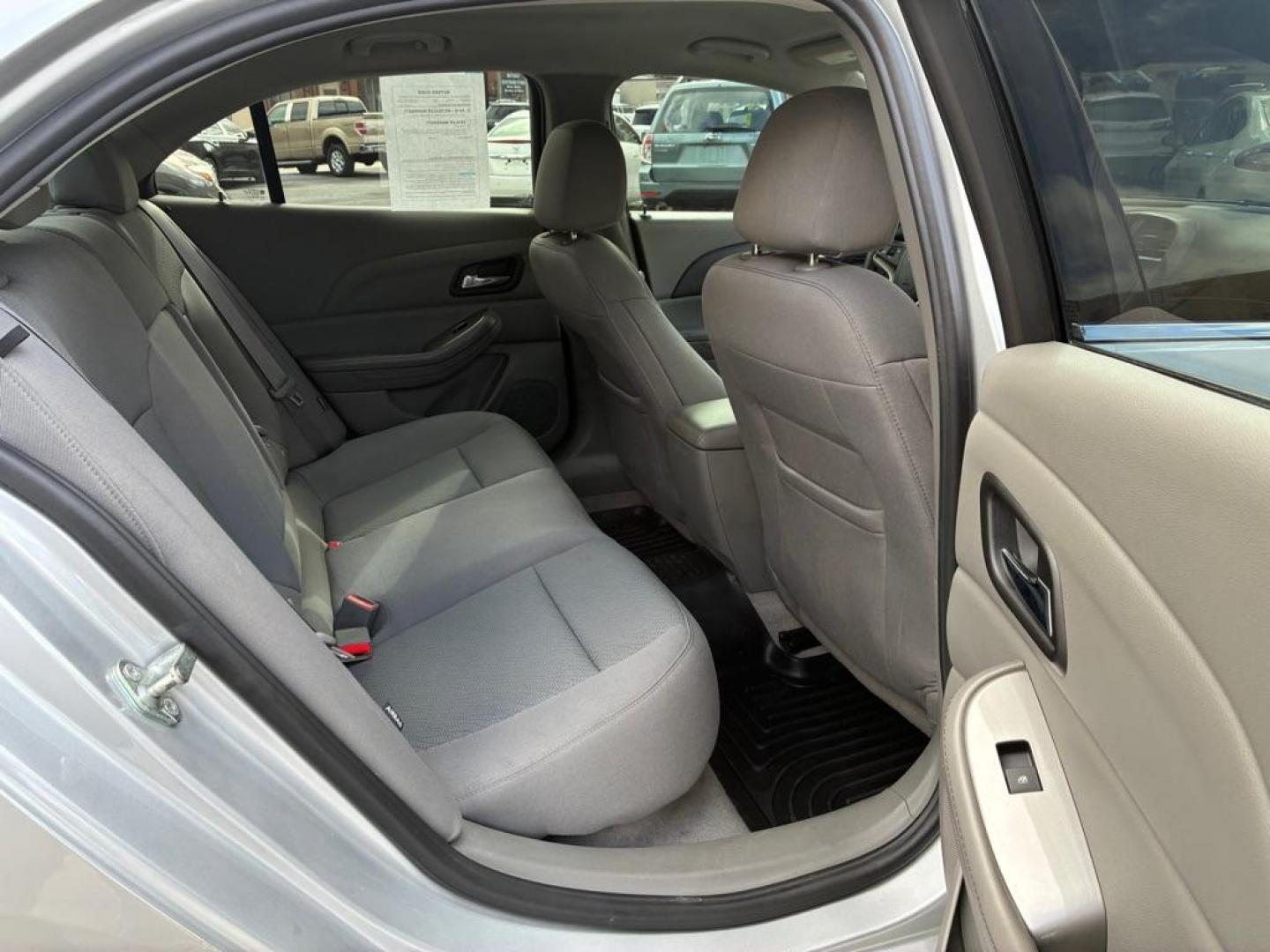 2015 SILVER CHEVROLET MALIBU LS (1G11A5SL5FF) with an 2.5L engine, Automatic transmission, located at 117 North Cameron Street, Harrisburg, PA, 17101, (717) 963-8962, 40.266762, -76.875259 - WE FINANCE!!! Good Credit/ Challenged Credit/ No Credit - ALL Trade-Ins Welcomed!!! APPLY ONLINE or CALL us TODAY ;) Please call us to discuss your cash and/or financing options. - Photo#9