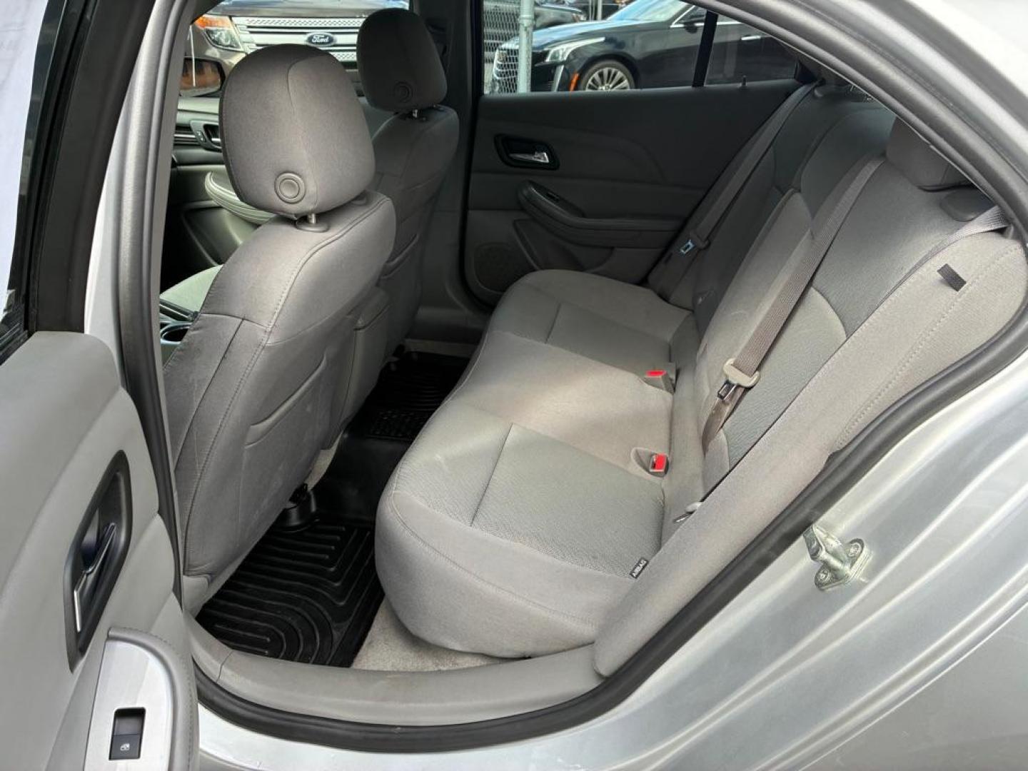 2015 SILVER CHEVROLET MALIBU LS (1G11A5SL5FF) with an 2.5L engine, Automatic transmission, located at 117 North Cameron Street, Harrisburg, PA, 17101, (717) 963-8962, 40.266762, -76.875259 - WE FINANCE!!! Good Credit/ Challenged Credit/ No Credit - ALL Trade-Ins Welcomed!!! APPLY ONLINE or CALL us TODAY ;) Please call us to discuss your cash and/or financing options. - Photo#11