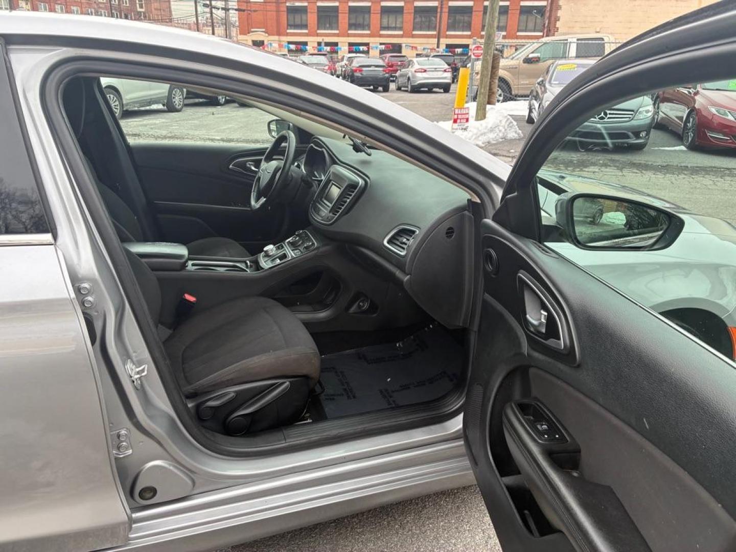 2015 SILVER CHRYSLER 200 LIMITED (1C3CCCAB0FN) with an 2.4L engine, Automatic transmission, located at 117 North Cameron Street, Harrisburg, PA, 17101, (717) 963-8962, 40.266762, -76.875259 - WE FINANCE!!! Good Credit/ Challenged Credit/ No Credit - ALL Trade-Ins Welcomed!!! APPLY ONLINE or CALL us TODAY ;) Please call us to discuss your cash and/or financing options. - Photo#9