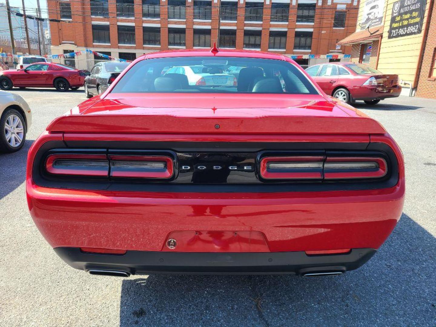 2015 RED DODGE CHALLENGER SXT PLUS (2C3CDZBG6FH) with an 3.6L engine, Automatic transmission, located at 117 North Cameron Street, Harrisburg, PA, 17101, (717) 963-8962, 40.266762, -76.875259 - WE FINANCE!!! Good Credit/ Bad Credit/ No Credit - ALL Trade-Ins Welcomed!!! ***Guaranteed Credit Approval*** APPLY ONLINE or CALL us TODAY ;) Internet Prices and Marketplace Prices are SPECIAL discounted ***CASH DEALS*** Retail Prices are higher. Please call us to discuss your cash and finan - Photo#6
