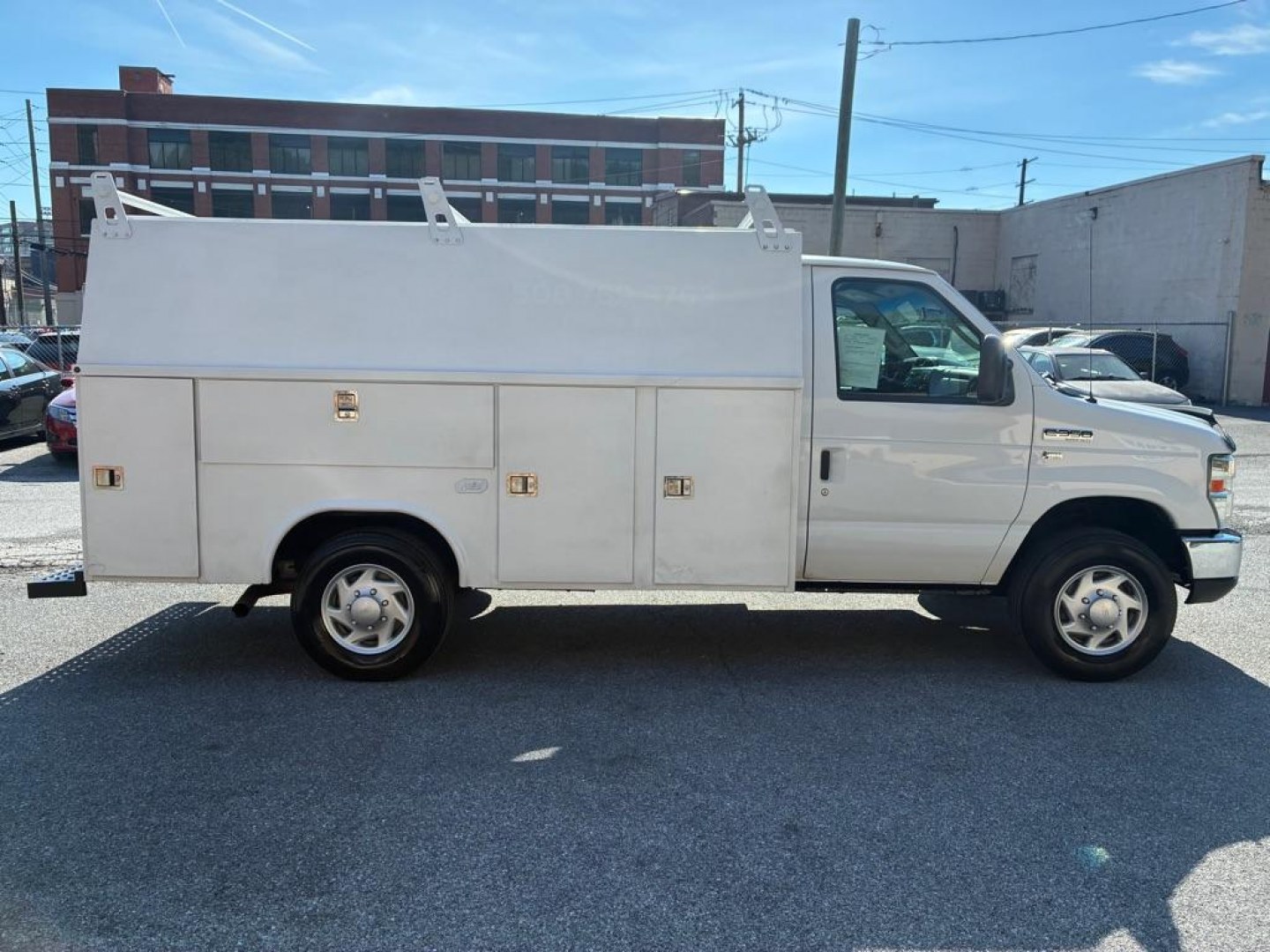 2015 WHITE FORD ECONOLINE E350 SUPER DUTY CUTAWAY VAN (1FDWE3FL6FD) with an 5.4L engine, Automatic transmission, located at 117 North Cameron Street, Harrisburg, PA, 17101, (717) 963-8962, 40.266762, -76.875259 - Utility box. WE FINANCE!!! MOST vehicles are available for financing. Good Credit/ Challenged Credit/ No Credit - ALL Trade-Ins Welcomed!!! APPLY ONLINE or CALL us TODAY Please call us to discuss your cash and/or financing options. Thanks for checking our inventory! We're here to he- Photo#5