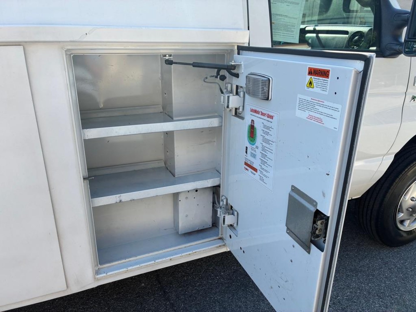 2015 WHITE FORD ECONOLINE E350 SUPER DUTY CUTAWAY VAN (1FDWE3FL6FD) with an 5.4L engine, Automatic transmission, located at 117 North Cameron Street, Harrisburg, PA, 17101, (717) 963-8962, 40.266762, -76.875259 - Utility box. WE FINANCE!!! MOST vehicles are available for financing. Good Credit/ Challenged Credit/ No Credit - ALL Trade-Ins Welcomed!!! APPLY ONLINE or CALL us TODAY Please call us to discuss your cash and/or financing options. Thanks for checking our inventory! We're here to he- Photo#9