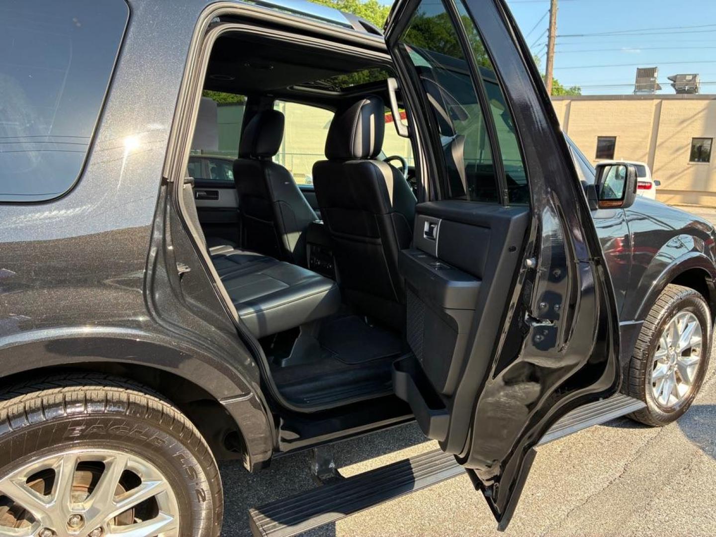 2015 BLACK FORD EXPEDITION LIMITED (1FMJU2AT7FE) with an 3.5L engine, Automatic transmission, located at 117 North Cameron Street, Harrisburg, PA, 17101, (717) 963-8962, 40.266762, -76.875259 - WE FINANCE!!! MOST vehicles are available for financing. Good Credit/ Challenged Credit/ No Credit - ALL Trade-Ins Welcomed!!! APPLY ONLINE or CALL us TODAY Please call us to discuss your cash and/or financing options. Thanks for checking our inventory! We're here to help.- Photo#9