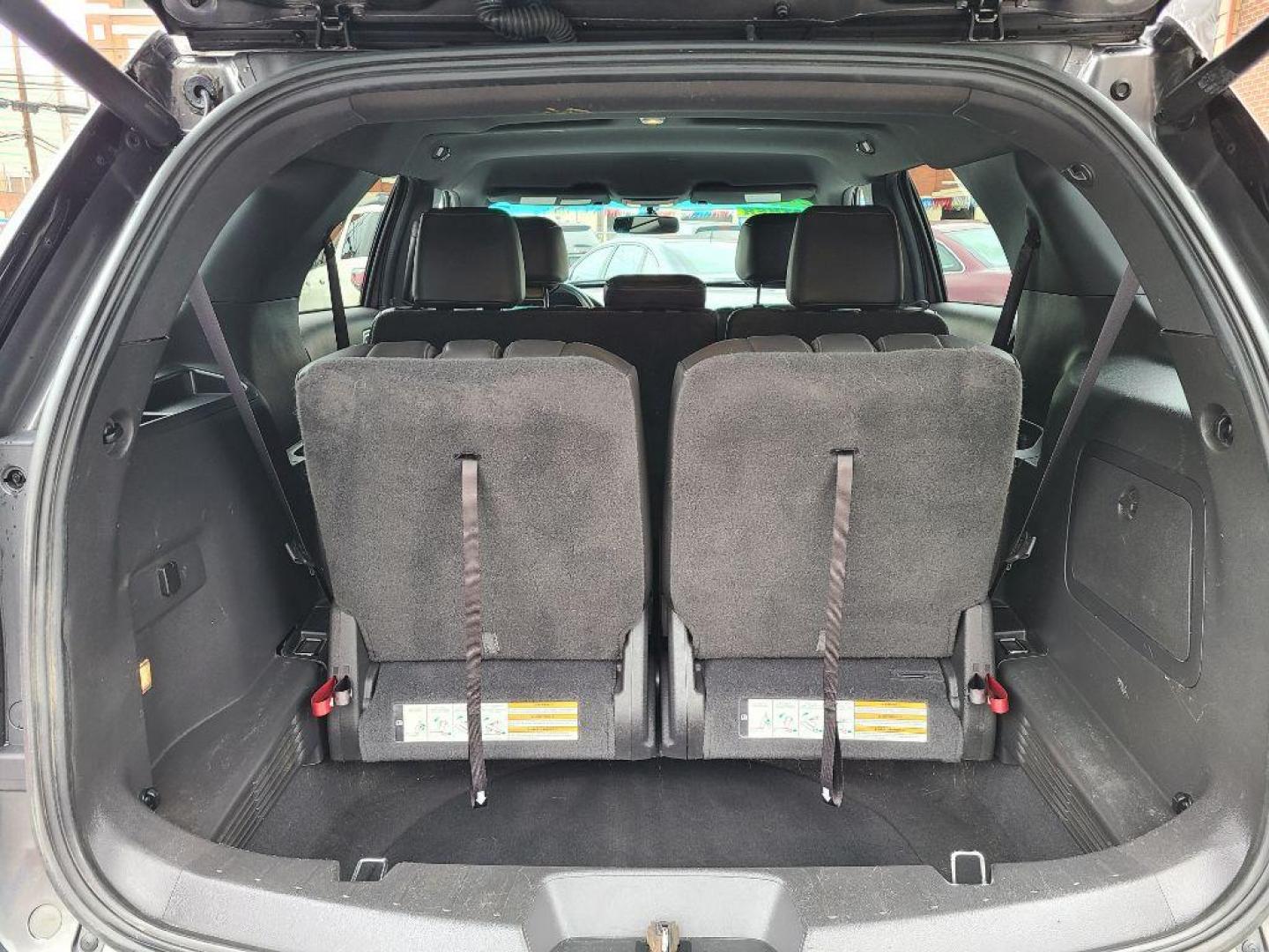 2015 GRAY FORD EXPLORER XLT (1FM5K8D89FG) with an 3.5L engine, Automatic transmission, located at 117 North Cameron Street, Harrisburg, PA, 17101, (717) 963-8962, 40.266762, -76.875259 - WE FINANCE!!! Good Credit/ Bad Credit/ No Credit - ALL Trade-Ins Welcomed!!! ***Guaranteed Credit Approval*** APPLY ONLINE or CALL us TODAY ;) Internet Prices and Marketplace Prices are SPECIAL discounted ***CASH DEALS*** Retail Prices are higher. Please call us to discuss your cash and finan - Photo#10