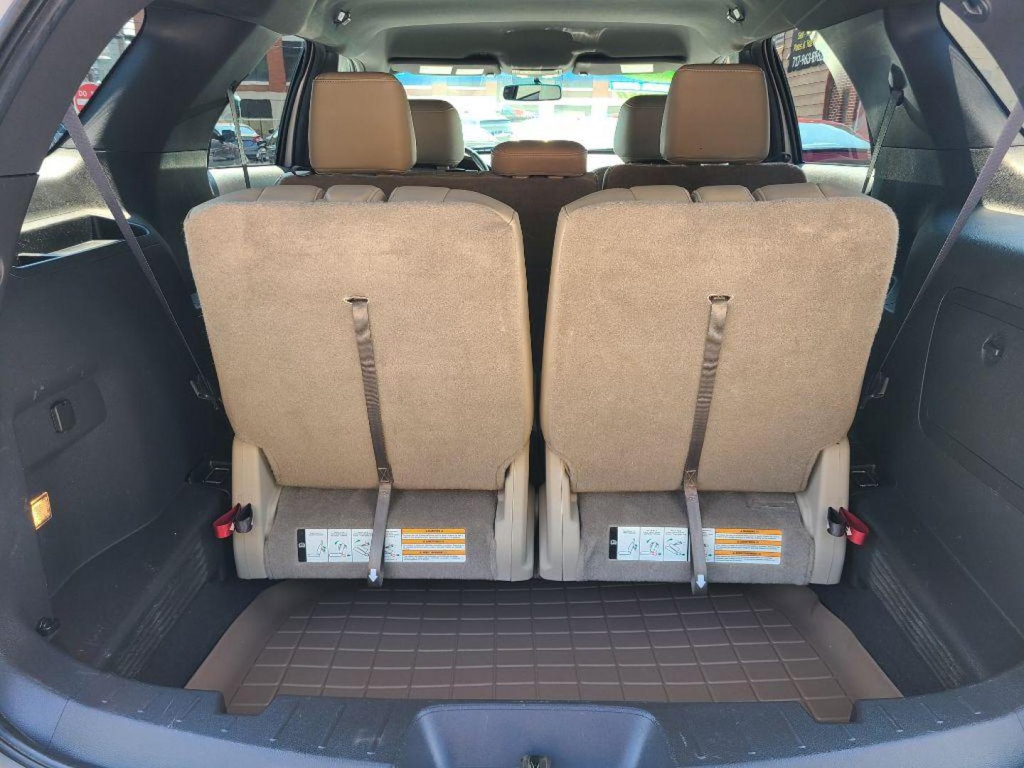 2015 WHITE FORD EXPLORER XLT (1FM5K8D82FG) with an 3.5L engine, Automatic transmission, located at 117 North Cameron Street, Harrisburg, PA, 17101, (717) 963-8962, 40.266762, -76.875259 - WE FINANCE!!! Good Credit/ Bad Credit/ No Credit - ALL Trade-Ins Welcomed!!! ***Guaranteed Credit Approval*** APPLY ONLINE or CALL us TODAY ;) Internet Prices and Marketplace Prices are SPECIAL discounted ***CASH DEALS*** Retail Prices are higher. Please call us to discuss your cash and finan - Photo#15