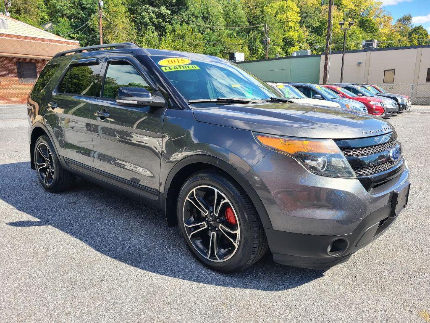 2015 GRAY FORD EXPLORER SPORT (1FM5K8GT1FG) with an 3.5L engine, Automatic transmission, located at 7981 Paxton Street, Harrisburg, PA, 17111, (717) 561-2926, 40.261490, -76.749229 - WE FINANCE!!! Good Credit/ Bad Credit/ No Credit - ALL Trade-Ins Welcomed!!! ***Guaranteed Credit Approval*** APPLY ONLINE or CALL us TODAY ;) Internet Prices and Marketplace Prices are SPECIAL discounted ***CASH DEALS*** Retail Prices are higher. Please call us to discuss your cash and finan - Photo#6