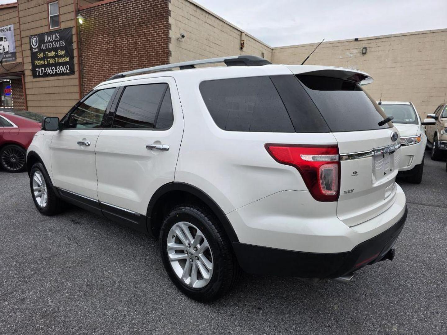 2015 WHITE FORD EXPLORER XLT (1FM5K8D89FG) with an 3.5L engine, Automatic transmission, located at 117 North Cameron Street, Harrisburg, PA, 17101, (717) 963-8962, 40.266762, -76.875259 - WE FINANCE!!! Good Credit/ Bad Credit/ No Credit - ALL Trade-Ins Welcomed!!! ***Guaranteed Credit Approval*** APPLY ONLINE or CALL us TODAY ;) Please call us to discuss your cash and financing options. - Photo#1