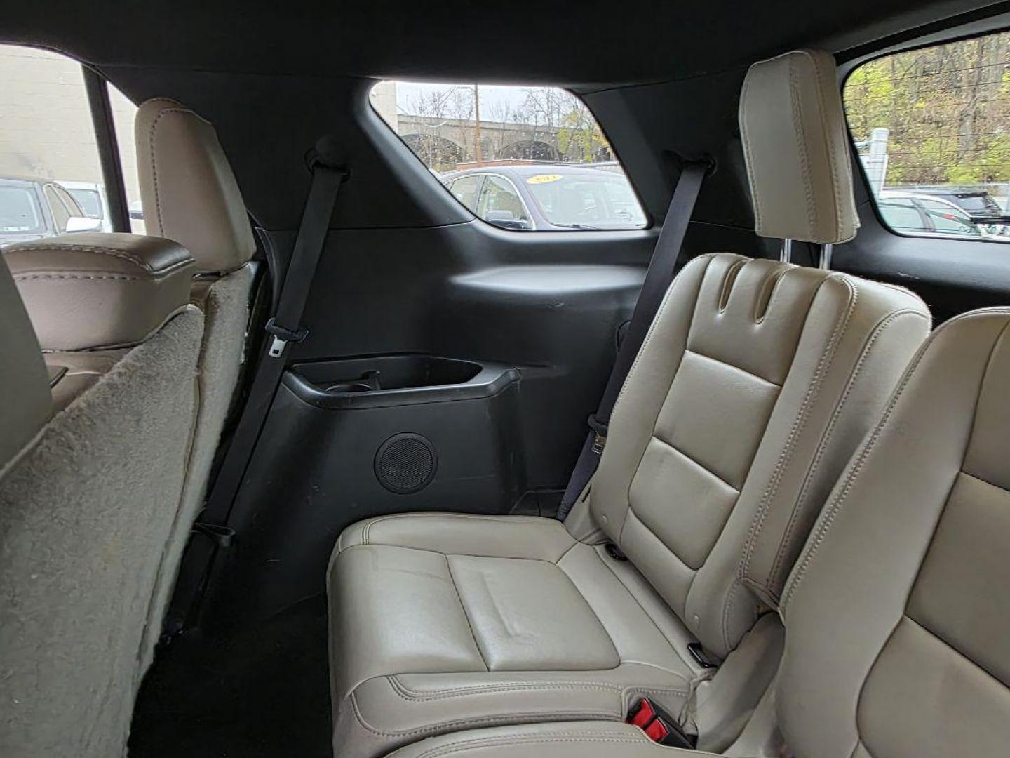 2015 WHITE FORD EXPLORER XLT (1FM5K8D89FG) with an 3.5L engine, Automatic transmission, located at 117 North Cameron Street, Harrisburg, PA, 17101, (717) 963-8962, 40.266762, -76.875259 - WE FINANCE!!! Good Credit/ Bad Credit/ No Credit - ALL Trade-Ins Welcomed!!! ***Guaranteed Credit Approval*** APPLY ONLINE or CALL us TODAY ;) Please call us to discuss your cash and financing options. - Photo#15