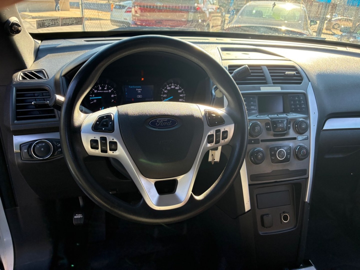 2015 WHITE FORD EXPLORER POLICE INTERCEPTOR (1FM5K8AR8FG) with an 3.7L engine, Automatic transmission, located at 117 North Cameron Street, Harrisburg, PA, 17101, (717) 963-8962, 40.266762, -76.875259 - WE FINANCE!!! Good Credit/ Challenged Credit/ No Credit - ALL Trade-Ins Welcomed!!! APPLY ONLINE or CALL us TODAY ;) Please call us to discuss your cash and/or financing options.- Photo#13