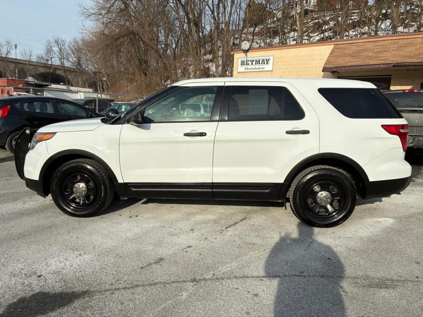 2015 WHITE FORD EXPLORER POLICE INTERCEPTOR (1FM5K8AR9FG) with an 3.7L engine, Automatic transmission, located at 117 North Cameron Street, Harrisburg, PA, 17101, (717) 963-8962, 40.266762, -76.875259 - WE FINANCE!!! Good Credit/ Challenged Credit/ No Credit - ALL Trade-Ins Welcomed!!! APPLY ONLINE or CALL us TODAY ;) Please call us to discuss your cash and/or financing options. - Photo#1