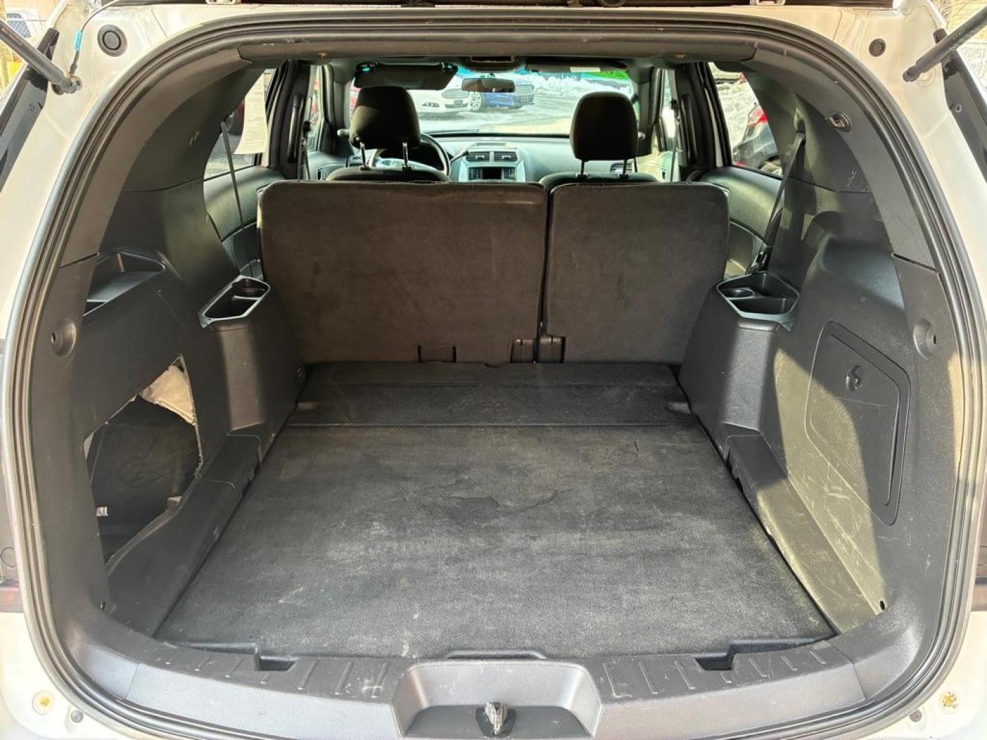 2015 WHITE FORD EXPLORER POLICE INTERCEPTOR (1FM5K8AR9FG) with an 3.7L engine, Automatic transmission, located at 117 North Cameron Street, Harrisburg, PA, 17101, (717) 963-8962, 40.266762, -76.875259 - WE FINANCE!!! Good Credit/ Challenged Credit/ No Credit - ALL Trade-Ins Welcomed!!! APPLY ONLINE or CALL us TODAY ;) Please call us to discuss your cash and/or financing options. - Photo#10