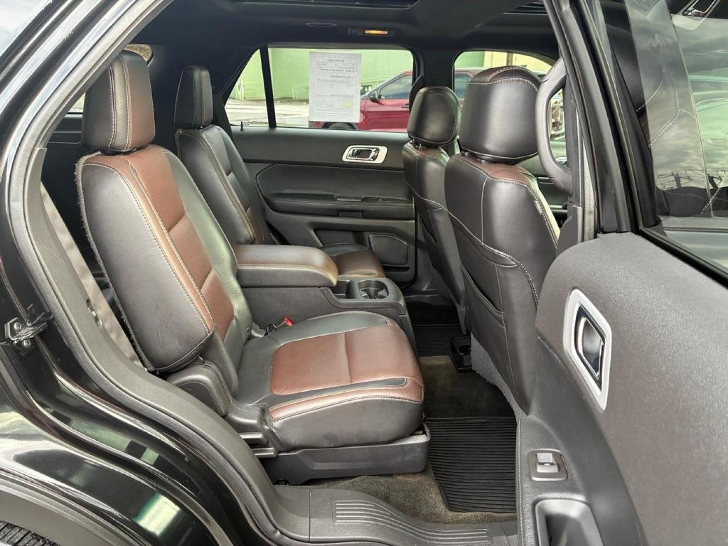 2015 BLACK FORD EXPLORER SPORT (1FM5K8GT3FG) with an 3.5L engine, Automatic transmission, located at 117 North Cameron Street, Harrisburg, PA, 17101, (717) 963-8962, 40.266762, -76.875259 - WE FINANCE!!! Good Credit/ Challenged Credit/ No Credit - ALL Trade-Ins Welcomed!!! APPLY ONLINE or CALL us TODAY ;) Please call us to discuss your cash and/or financing options. - Photo#9