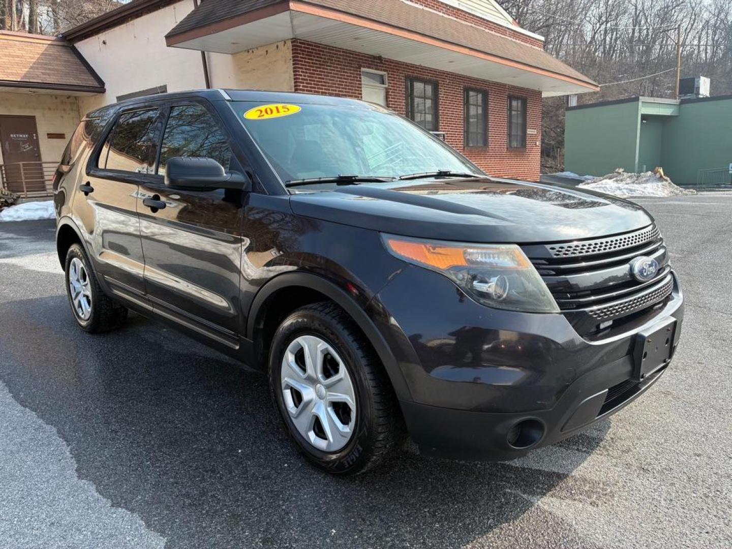 2015 BROWN FORD EXPLORER POLICE INTERCEPTOR (1FM5K8AR9FG) with an 3.7L engine, Automatic transmission, located at 117 North Cameron Street, Harrisburg, PA, 17101, (717) 963-8962, 40.266762, -76.875259 - WE FINANCE!!! Good Credit/ Challenged Credit/ No Credit - ALL Trade-Ins Welcomed!!! APPLY ONLINE or CALL us TODAY ;) Please call us to discuss your cash and/or financing options. - Photo#6