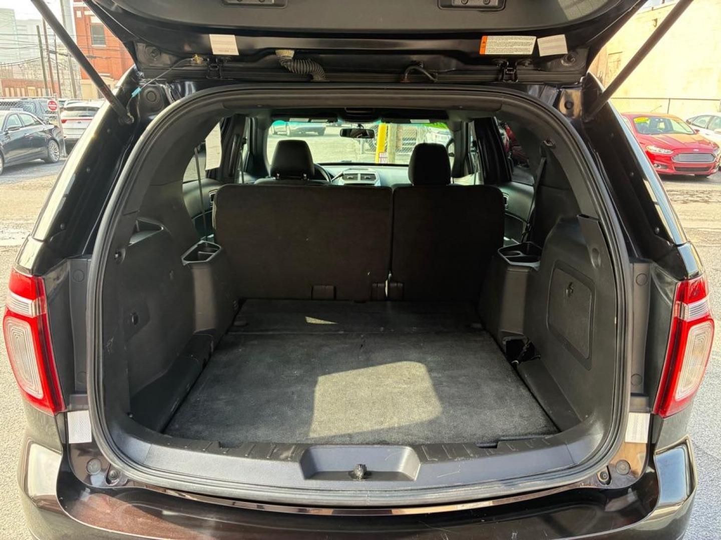 2015 BROWN FORD EXPLORER POLICE INTERCEPTOR (1FM5K8AR9FG) with an 3.7L engine, Automatic transmission, located at 117 North Cameron Street, Harrisburg, PA, 17101, (717) 963-8962, 40.266762, -76.875259 - WE FINANCE!!! Good Credit/ Challenged Credit/ No Credit - ALL Trade-Ins Welcomed!!! APPLY ONLINE or CALL us TODAY ;) Please call us to discuss your cash and/or financing options. - Photo#9