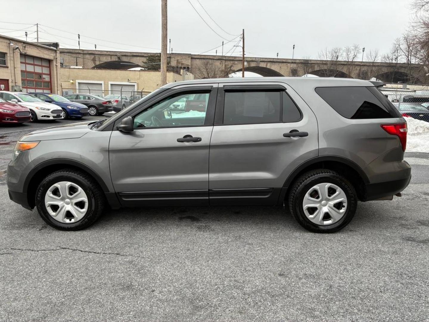 2015 GRAY FORD EXPLORER POLICE INTERCEPTOR (1FM5K8AR7FG) with an 3.7L engine, Automatic transmission, located at 117 North Cameron Street, Harrisburg, PA, 17101, (717) 963-8962, 40.266762, -76.875259 - WE FINANCE!!! Good Credit/ Challenged Credit/ No Credit - ALL Trade-Ins Welcomed!!! APPLY ONLINE or CALL us TODAY ;) Please call us to discuss your cash and/or financing options. - Photo#1