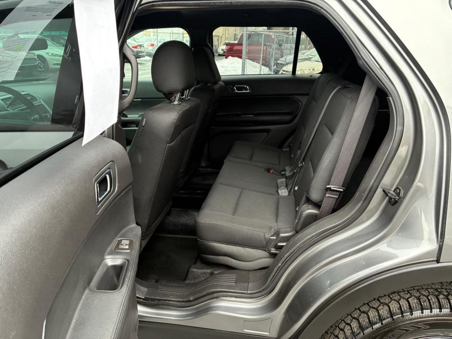 2015 GRAY FORD EXPLORER POLICE INTERCEPTOR (1FM5K8AR7FG) with an 3.7L engine, Automatic transmission, located at 117 North Cameron Street, Harrisburg, PA, 17101, (717) 963-8962, 40.266762, -76.875259 - WE FINANCE!!! Good Credit/ Challenged Credit/ No Credit - ALL Trade-Ins Welcomed!!! APPLY ONLINE or CALL us TODAY ;) Please call us to discuss your cash and/or financing options. - Photo#11
