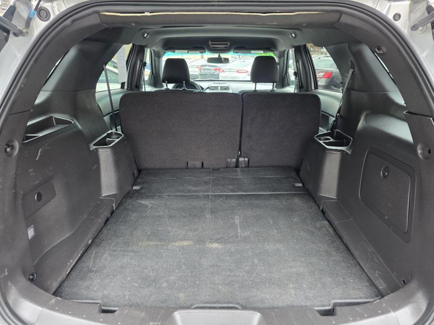 2015 SILVER FORD EXPLORER POLICE INTERCEPTOR (1FM5K8AR6FG) with an 3.7L engine, Automatic transmission, located at 117 North Cameron Street, Harrisburg, PA, 17101, (717) 963-8962, 40.266762, -76.875259 - WE FINANCE!!! Good Credit/ Challenged Credit/ No Credit - ALL Trade-Ins Welcomed!!! APPLY ONLINE or CALL us TODAY ;) Please call us to discuss your cash and/or financing options. - Photo#11