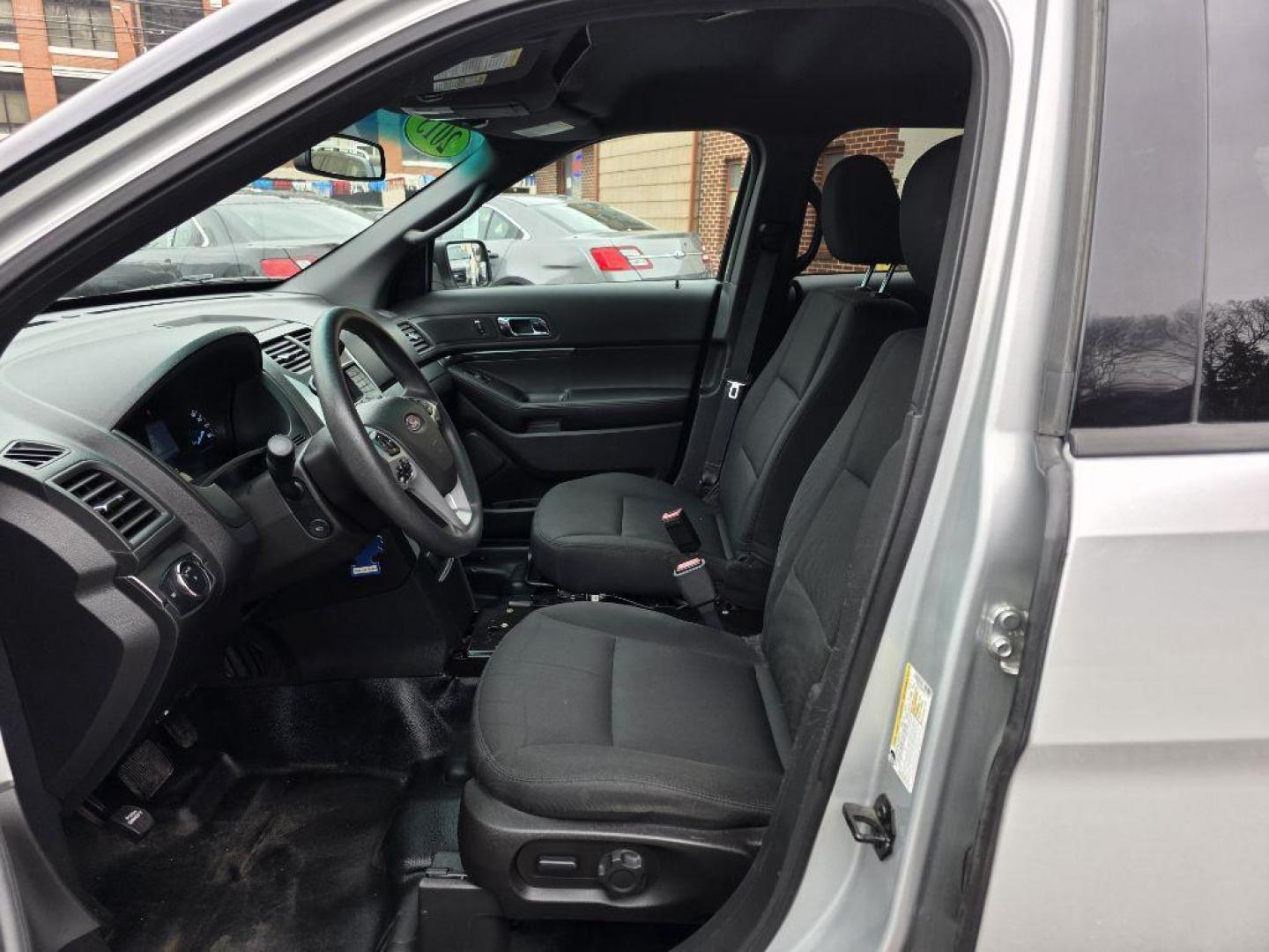 2015 SILVER FORD EXPLORER POLICE INTERCEPTOR (1FM5K8AR6FG) with an 3.7L engine, Automatic transmission, located at 117 North Cameron Street, Harrisburg, PA, 17101, (717) 963-8962, 40.266762, -76.875259 - WE FINANCE!!! Good Credit/ Challenged Credit/ No Credit - ALL Trade-Ins Welcomed!!! APPLY ONLINE or CALL us TODAY ;) Please call us to discuss your cash and/or financing options. - Photo#14