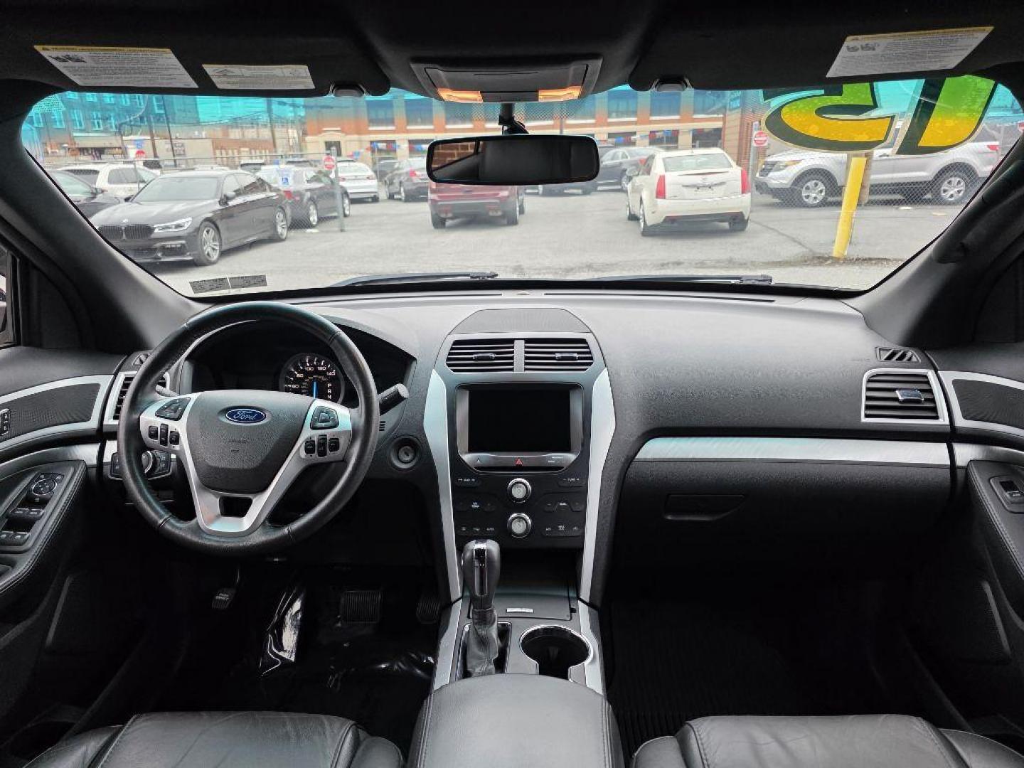 2015 BLACK FORD EXPLORER XLT (1FM5K8D82FG) with an 3.5L engine, Automatic transmission, located at 117 North Cameron Street, Harrisburg, PA, 17101, (717) 963-8962, 40.266762, -76.875259 - WE FINANCE!!! Good Credit/ Challenged Credit/ No Credit - ALL Trade-Ins Welcomed!!! APPLY ONLINE or CALL us TODAY ;) Please call us to discuss your cash and/or financing options. - Photo#10