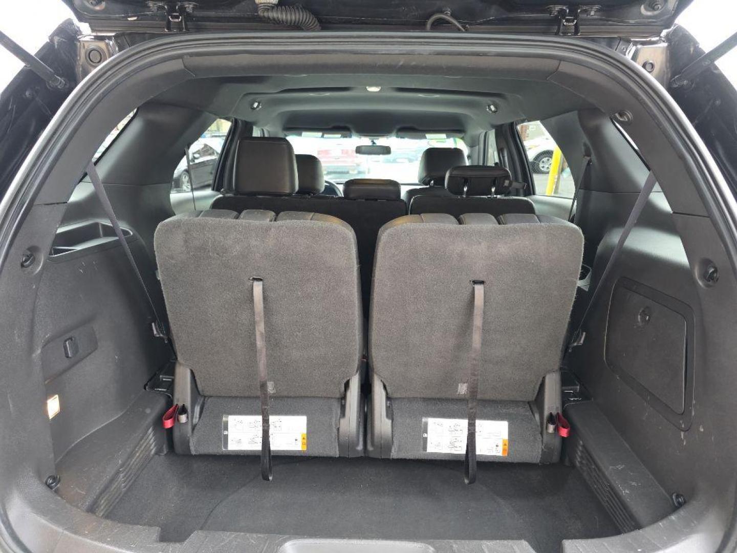 2015 BLACK FORD EXPLORER XLT (1FM5K8D82FG) with an 3.5L engine, Automatic transmission, located at 117 North Cameron Street, Harrisburg, PA, 17101, (717) 963-8962, 40.266762, -76.875259 - WE FINANCE!!! Good Credit/ Challenged Credit/ No Credit - ALL Trade-Ins Welcomed!!! APPLY ONLINE or CALL us TODAY ;) Please call us to discuss your cash and/or financing options. - Photo#12