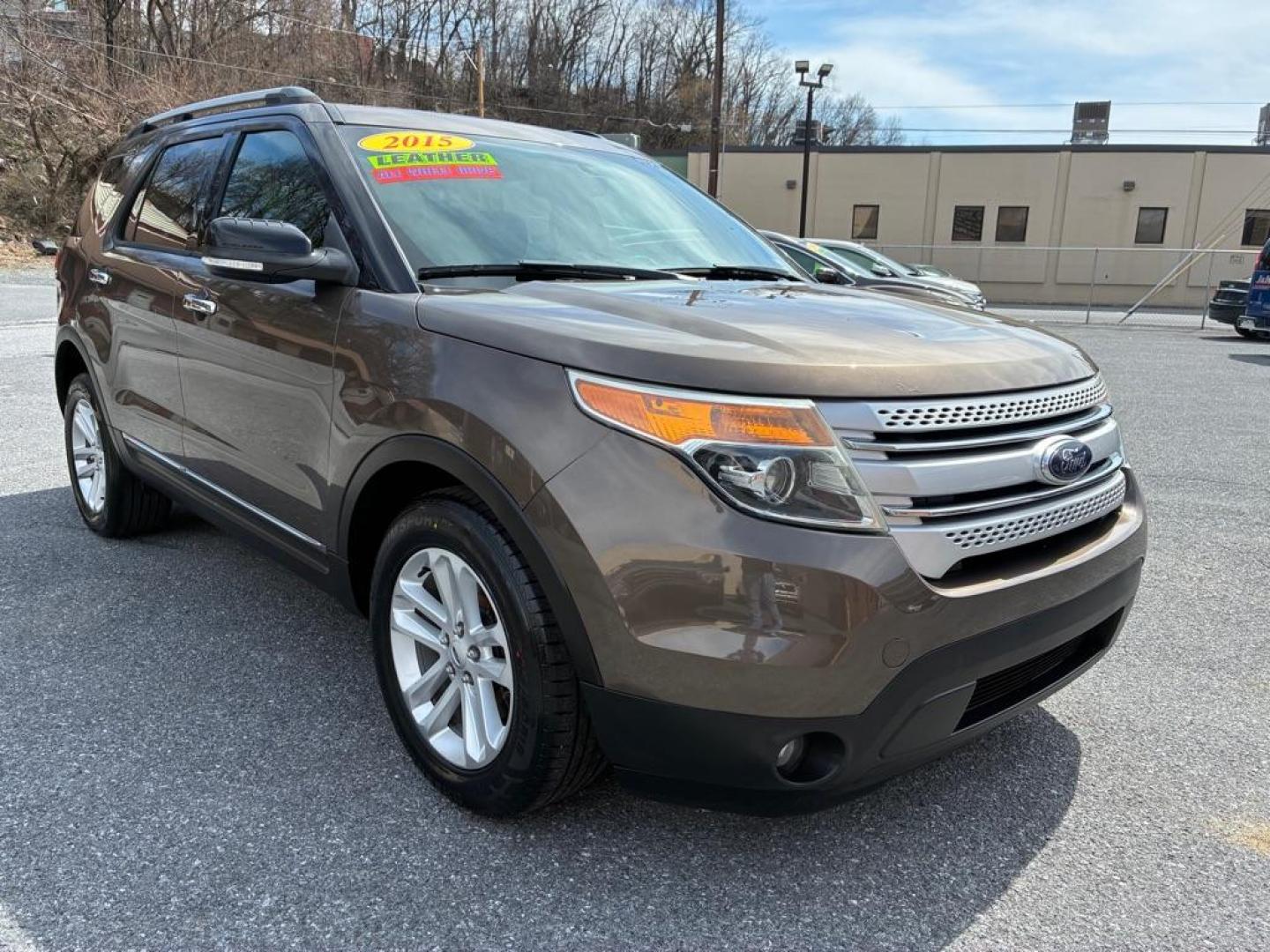 2015 BROWN FORD EXPLORER XLT (1FM5K8D84FG) with an 3.5L engine, Automatic transmission, located at 117 North Cameron Street, Harrisburg, PA, 17101, (717) 963-8962, 40.266762, -76.875259 - WE FINANCE!!! Good Credit/ Challenged Credit/ No Credit - ALL Trade-Ins Welcomed!!! APPLY ONLINE or CALL us TODAY ;) Please call us to discuss your cash and/or financing options. - Photo#6